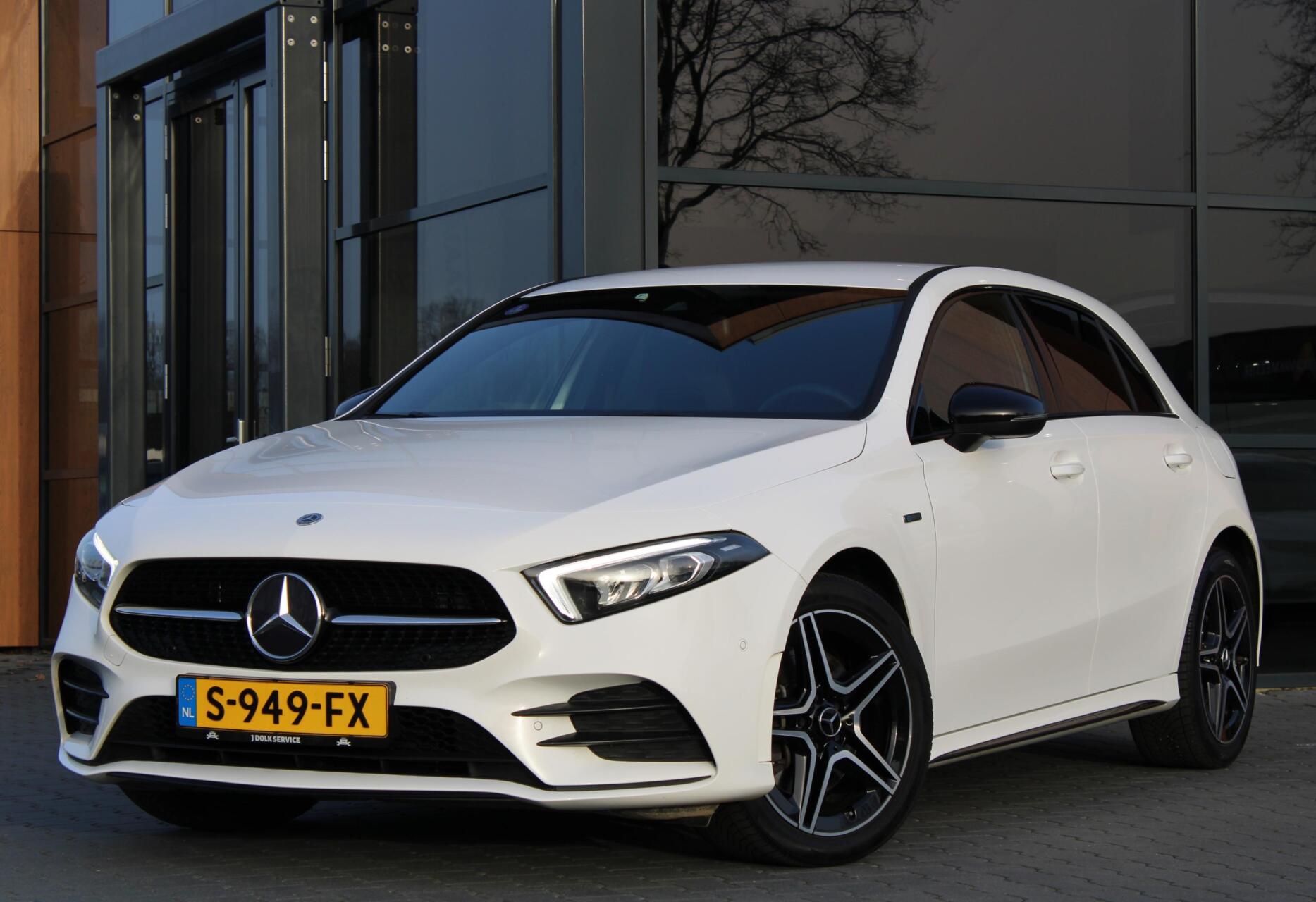 Mercedes-Benz A-klasse 250e Aut. | AMG pakket | Sfeerverlichting 2020 - voorkant
