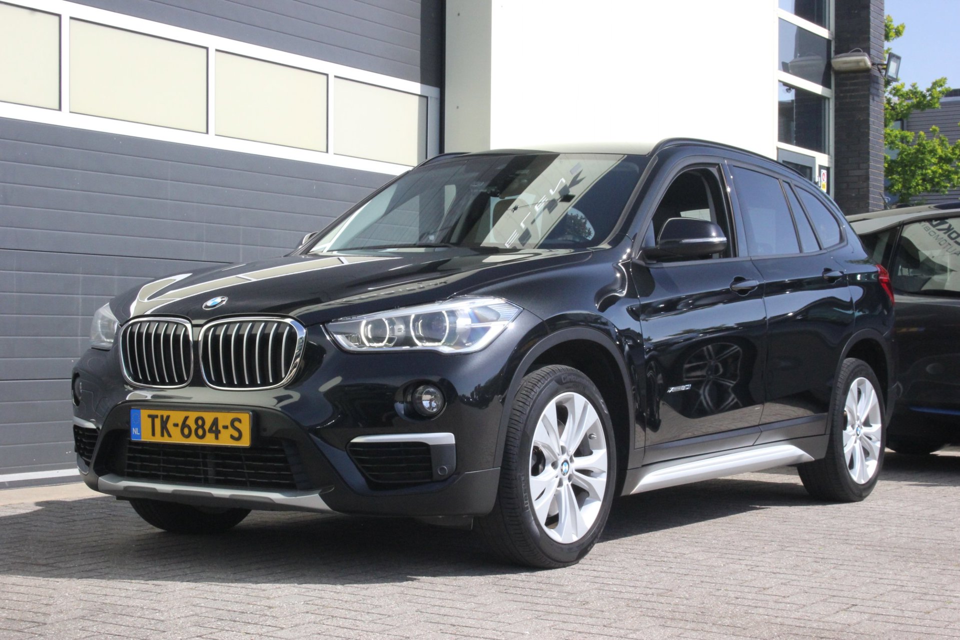 Foto van BMW X1 Xdrive20i