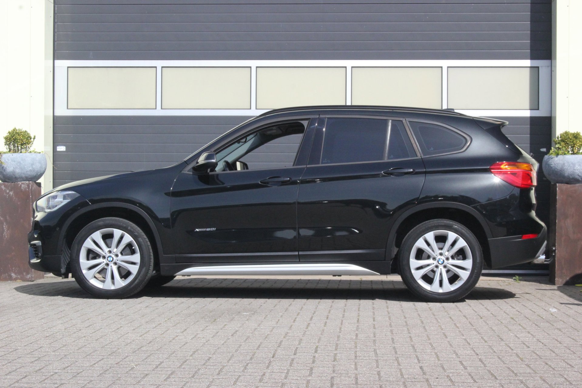 Foto van BMW X1 Xdrive20i