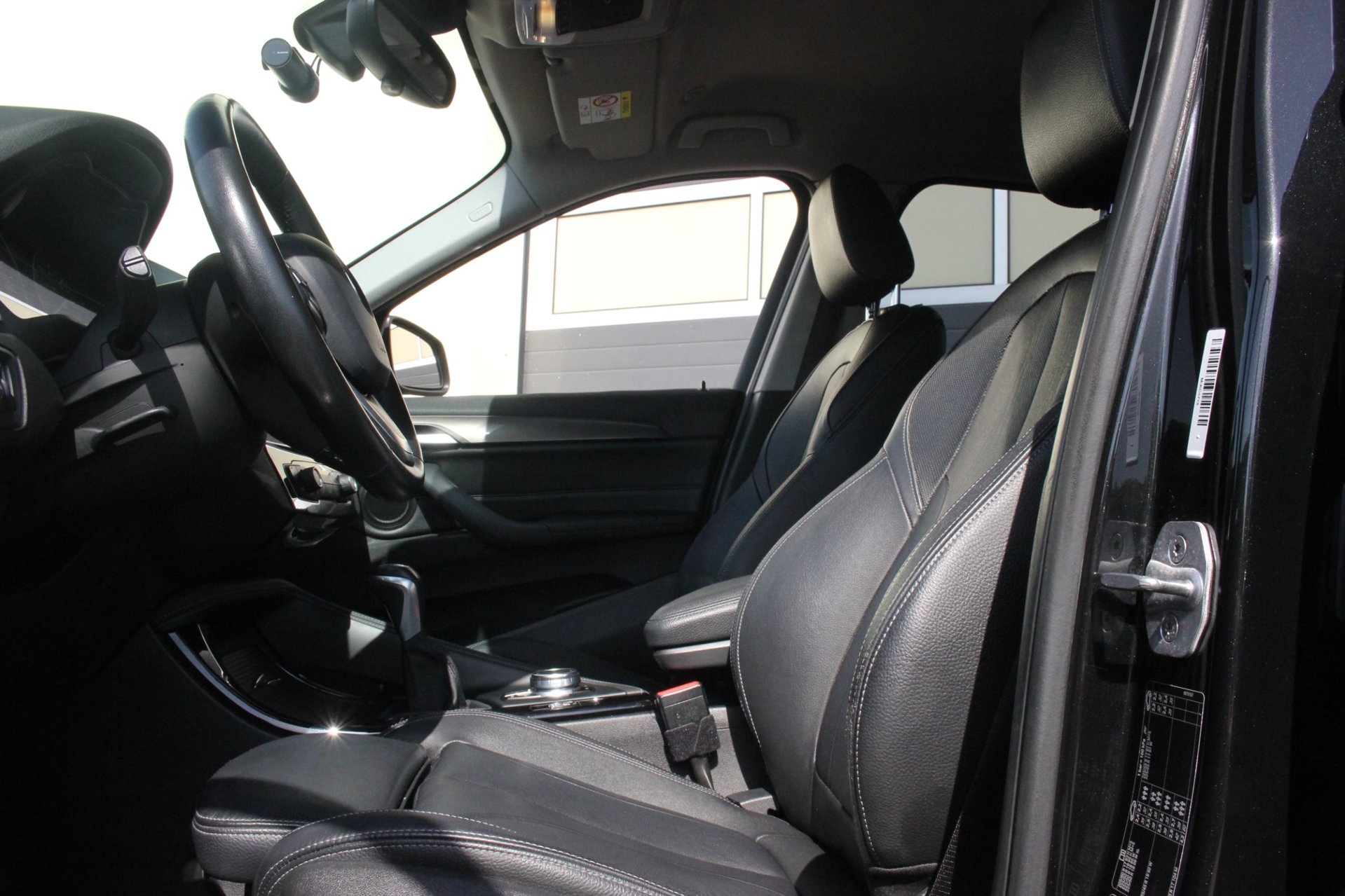 Foto van BMW X1 Xdrive20i