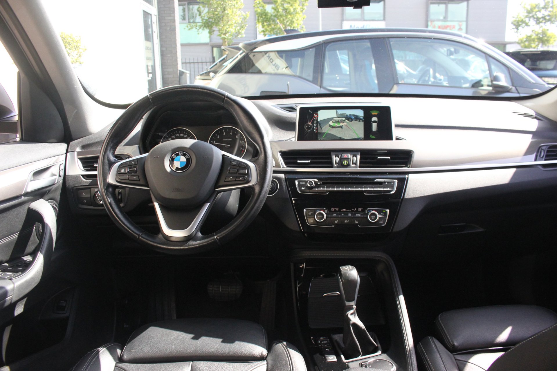 Foto van BMW X1 Xdrive20i