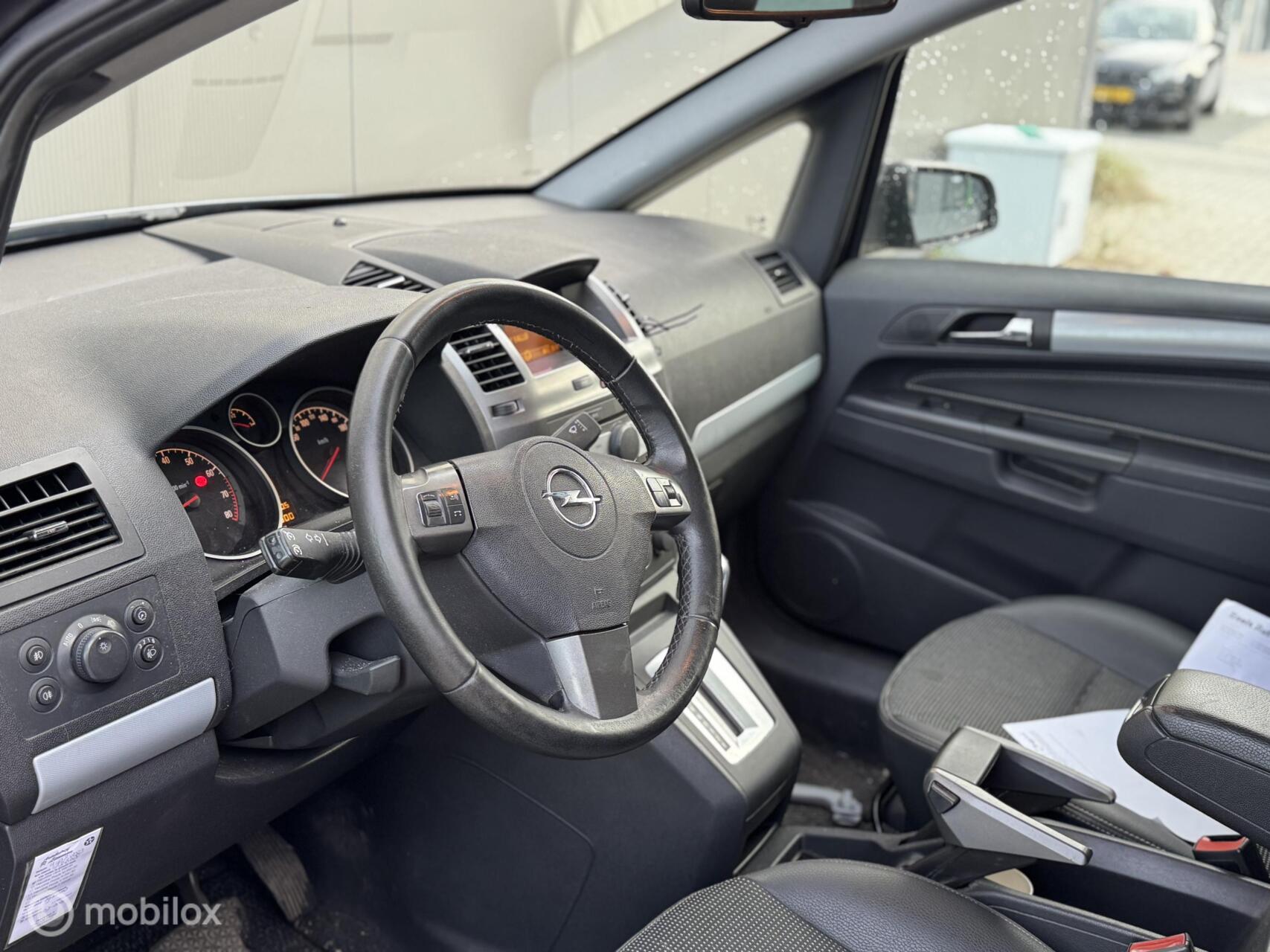 Foto van Opel Zafira