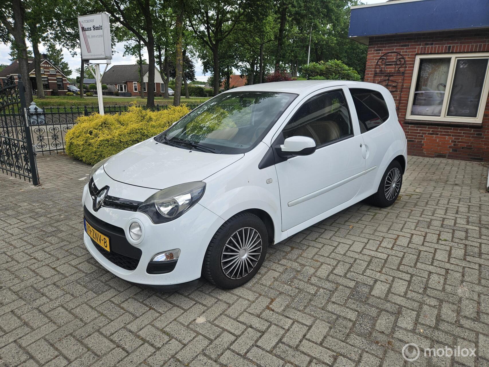 Renault Twingo 1.2 16V Collection, lederen interieur. 2013 - voorkant