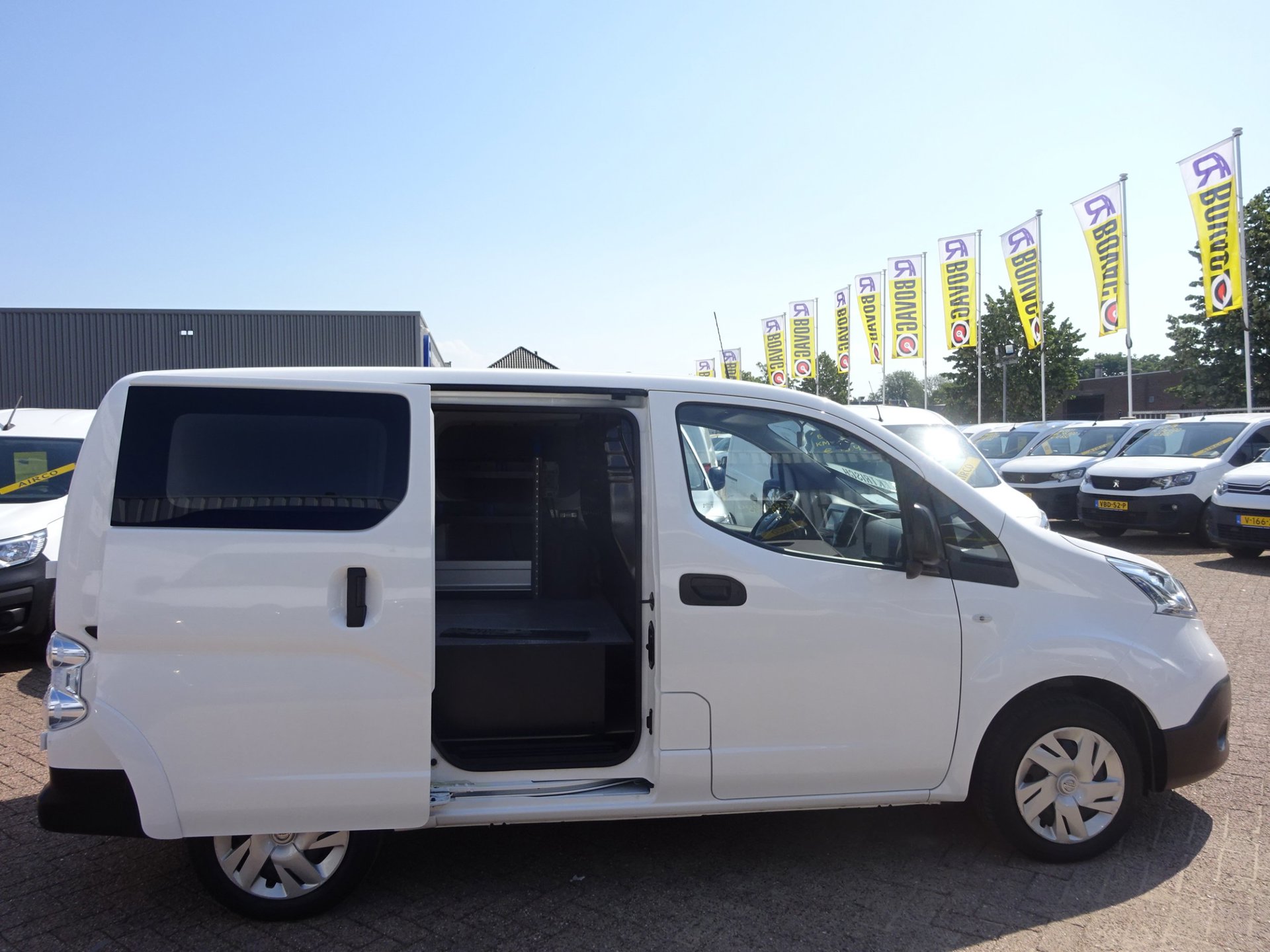 Foto van Nissan Nissan E-nv200