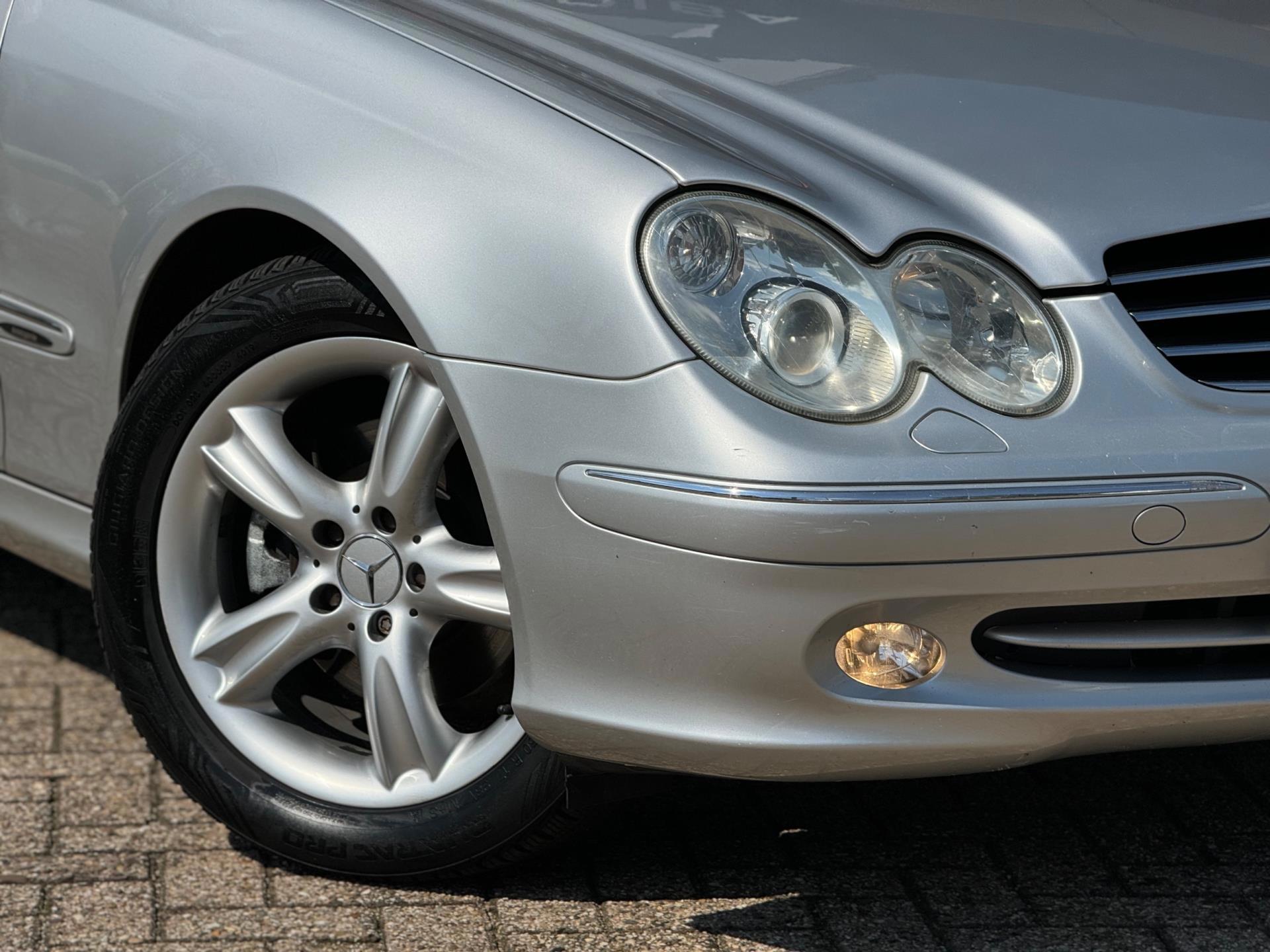 Foto van Mercedes-Benz CLK 240