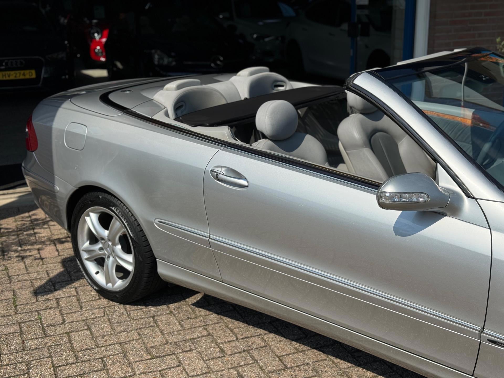 Foto van Mercedes-Benz CLK 240