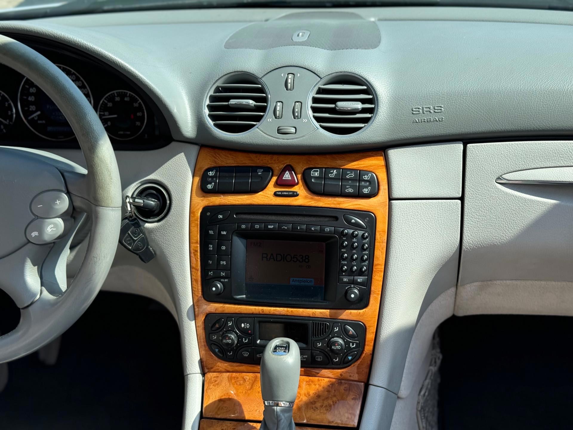 Foto van Mercedes-Benz CLK 240