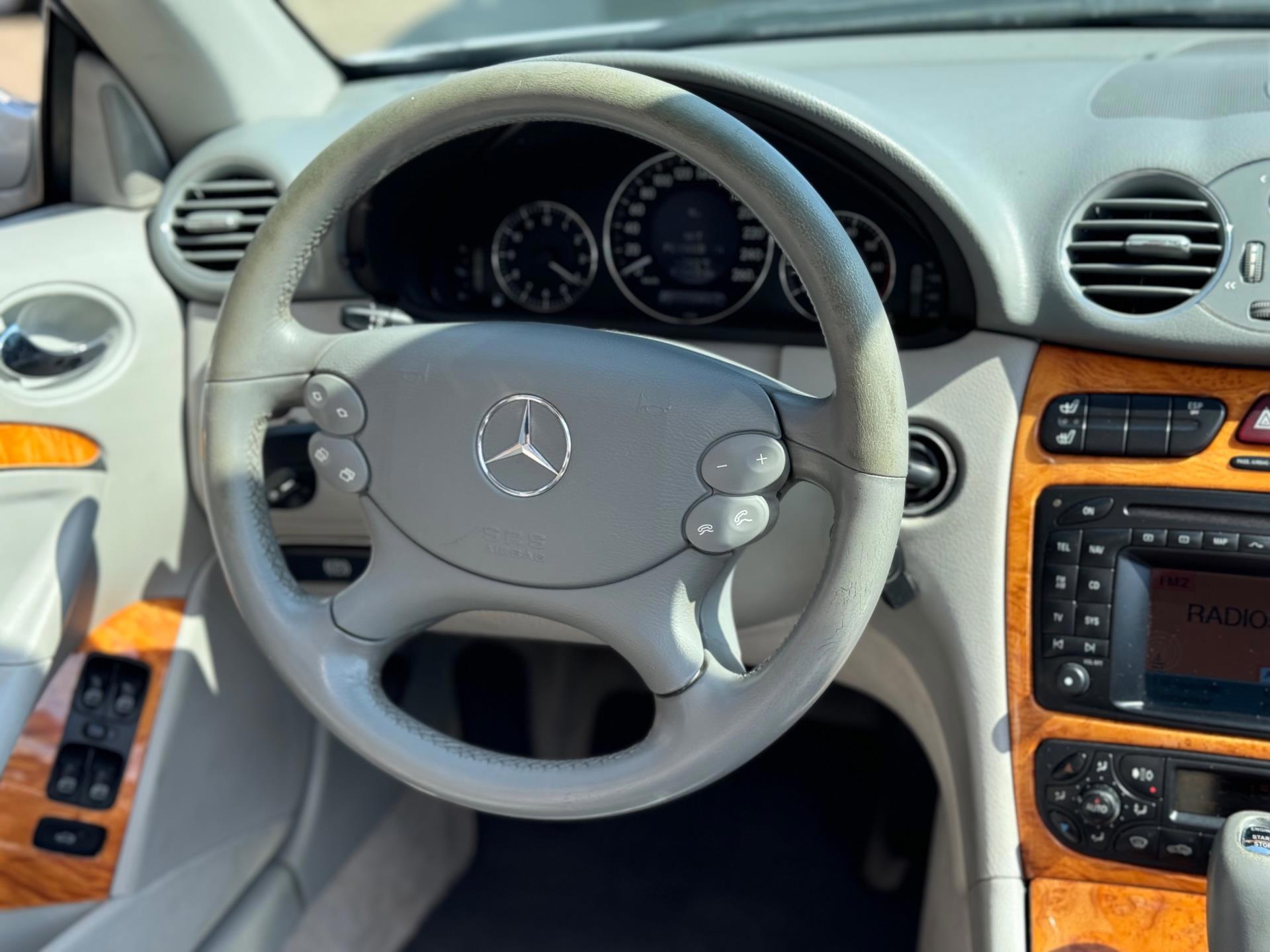 Foto van Mercedes-Benz CLK 240