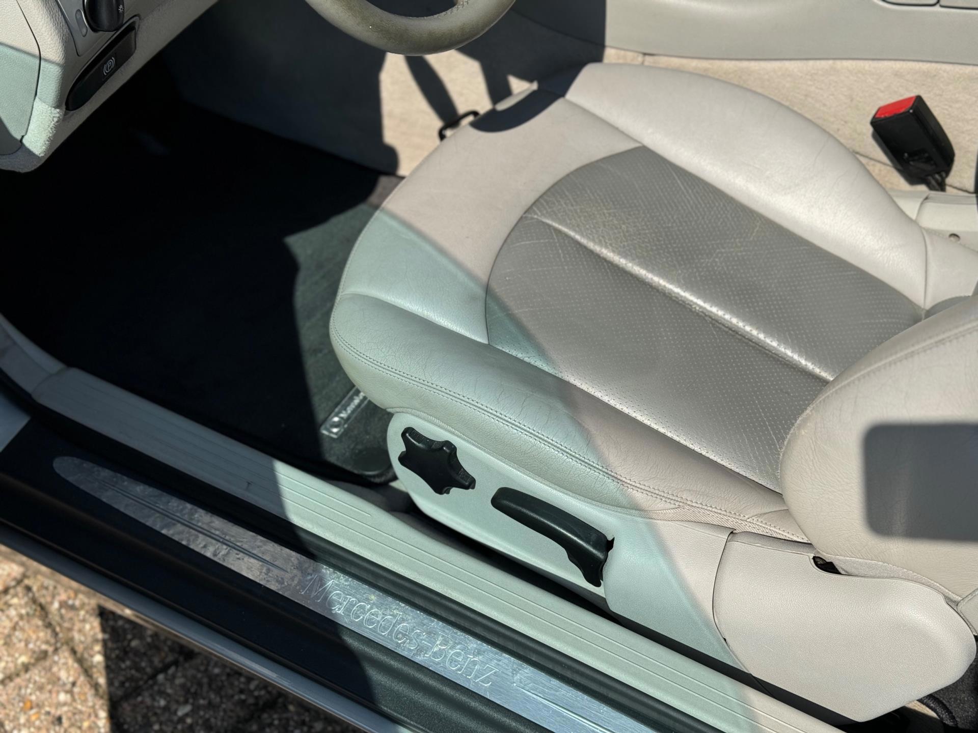 Foto van Mercedes-Benz CLK 240