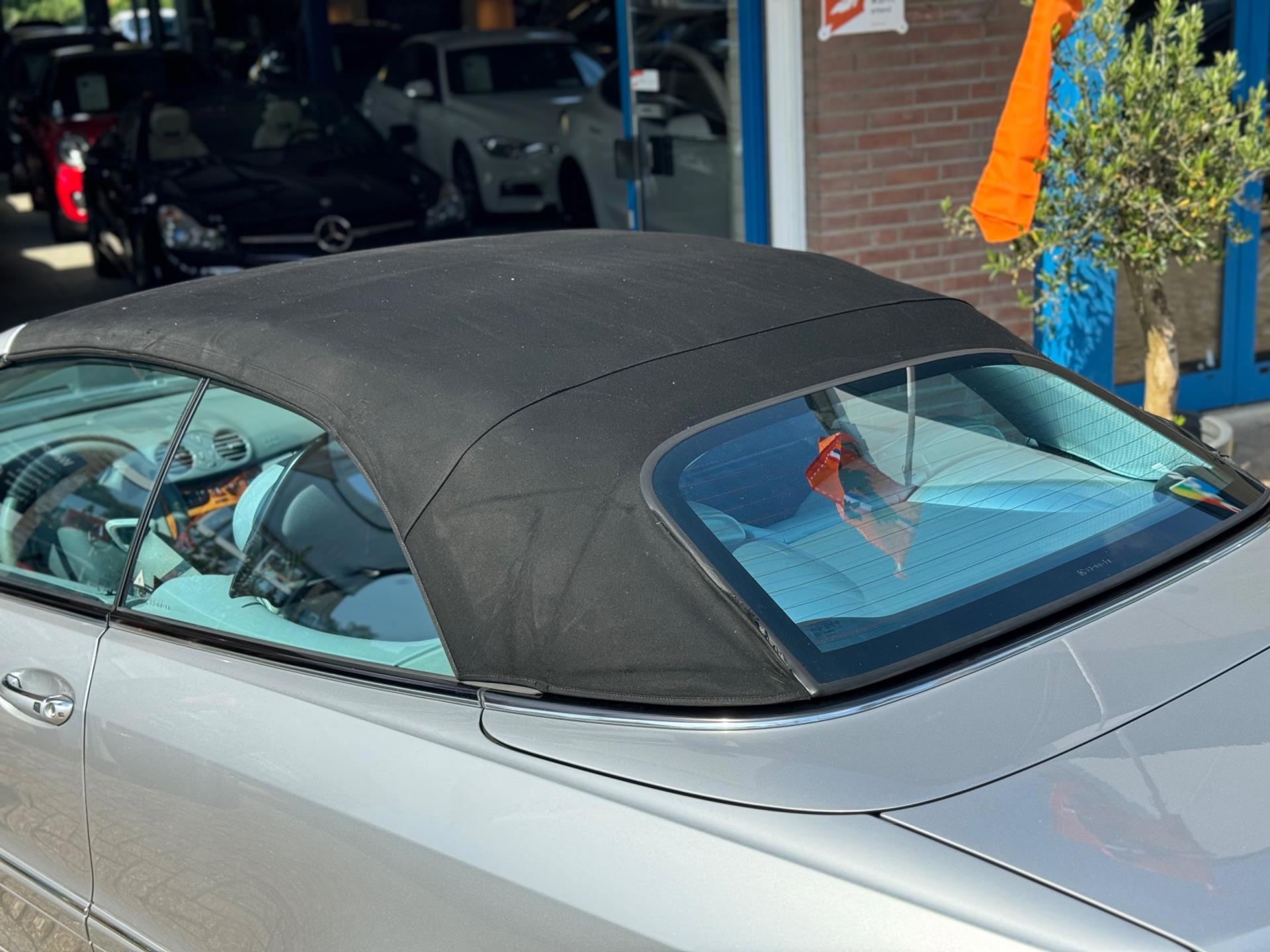 Foto van Mercedes-Benz CLK 240