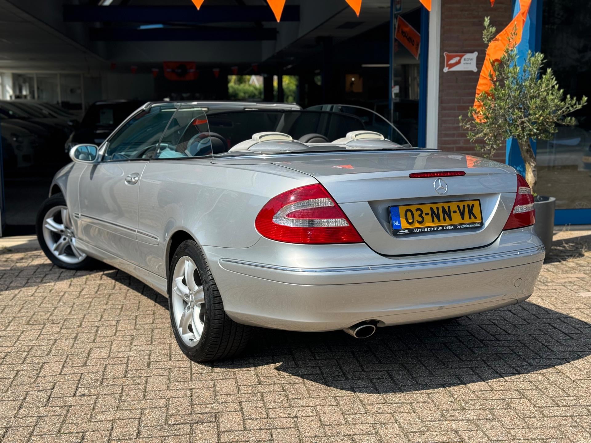 Foto van Mercedes-Benz CLK 240