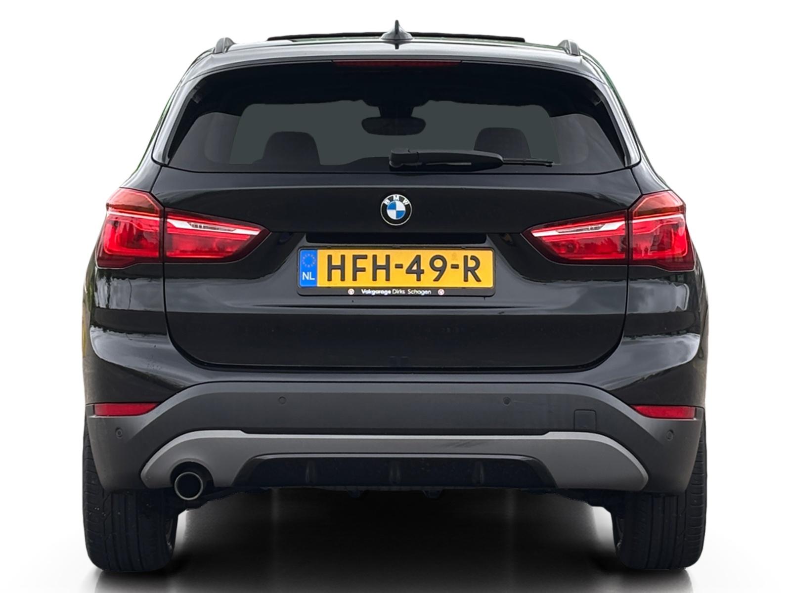 Foto van BMW X1 Sdrive18i