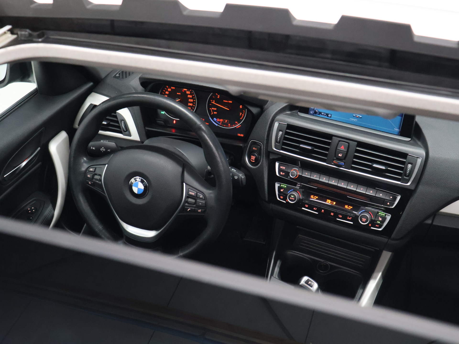 Foto van BMW 118i