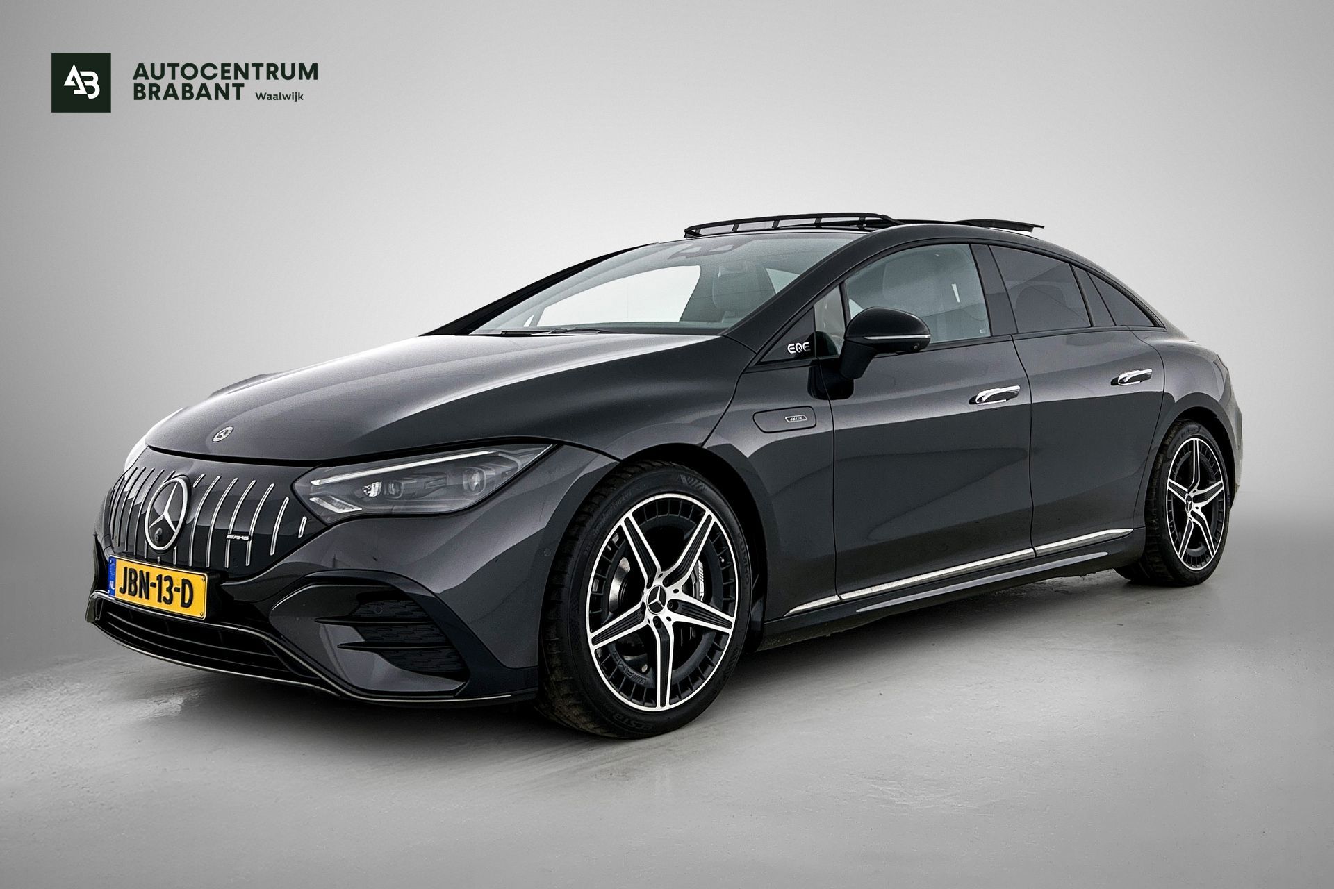 Mercedes-Benz AMG Eqe 43 4Matic AMG 43 4MATIC 90 kWh(Goed OnderH, Panorama, 360 Camera, SfeerVerlichting, Massage Stoelen, StoelV, Lane A, Etc) 2023 - voorkant