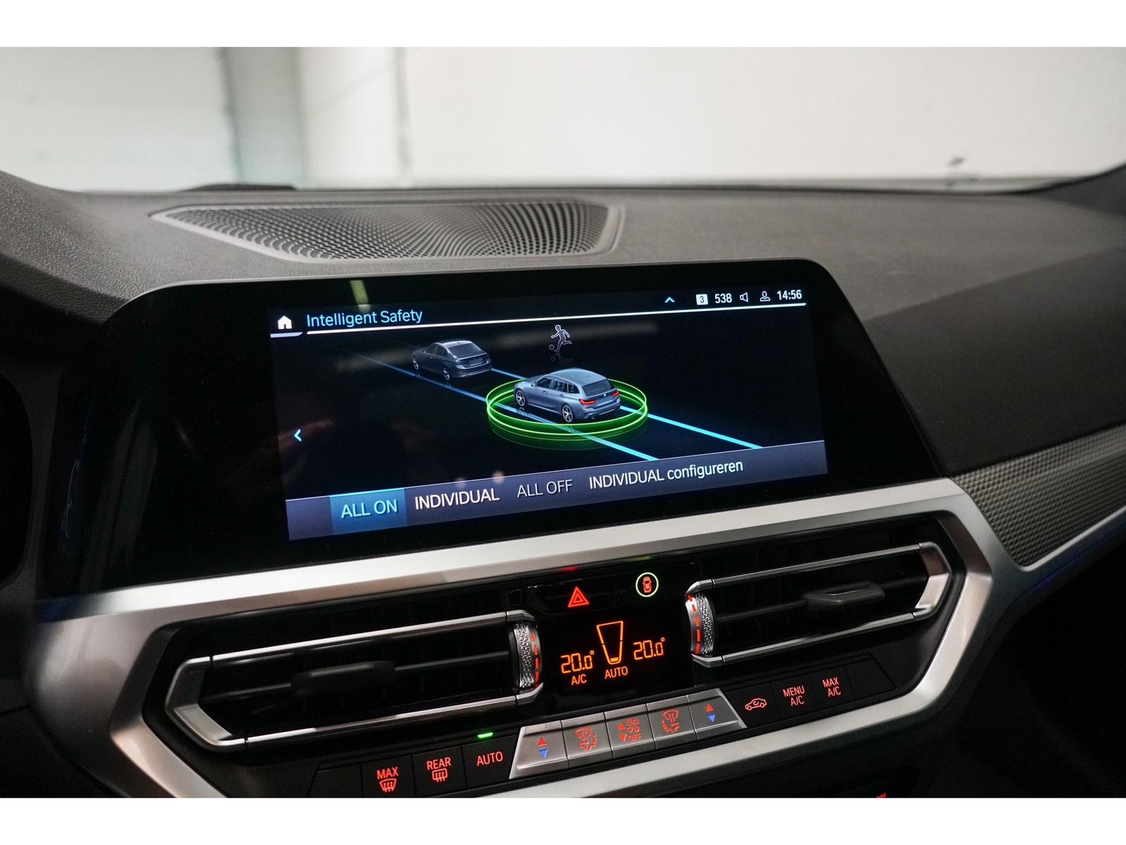 Foto van BMW 330e