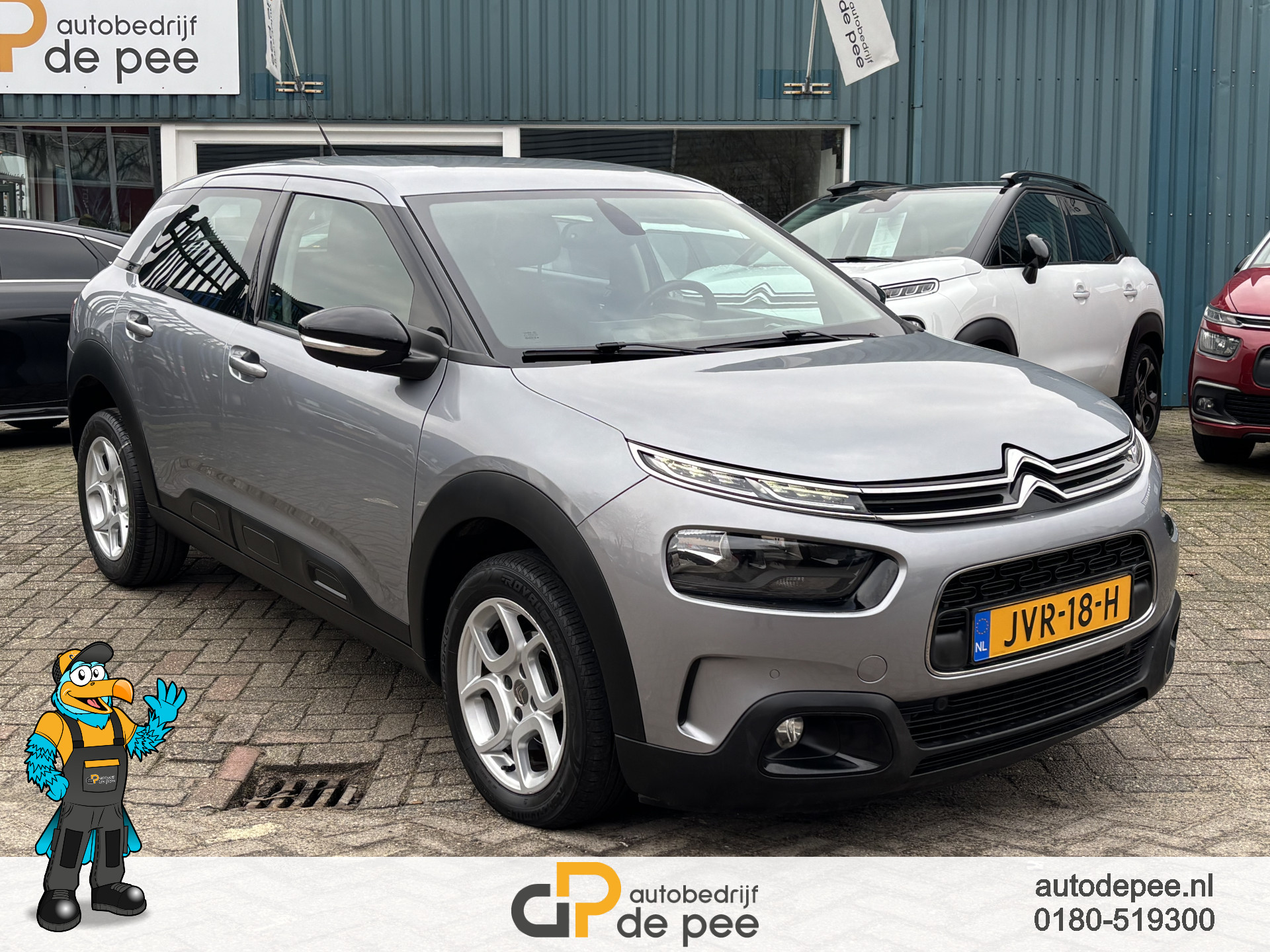 Citroen C4 Cactus 1.2 PureTech Shine 2019 - voorkant