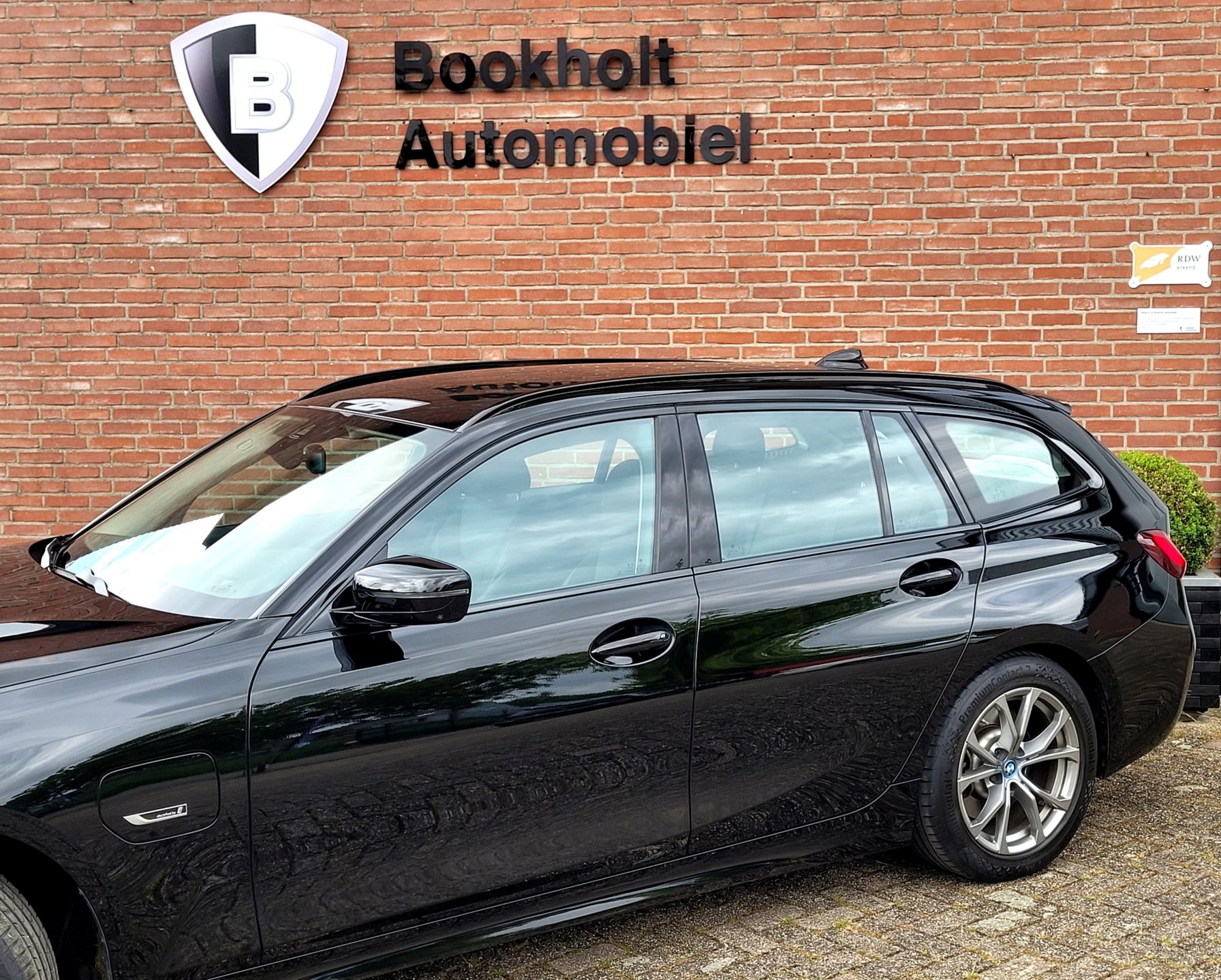 Foto van BMW 330e xDrive