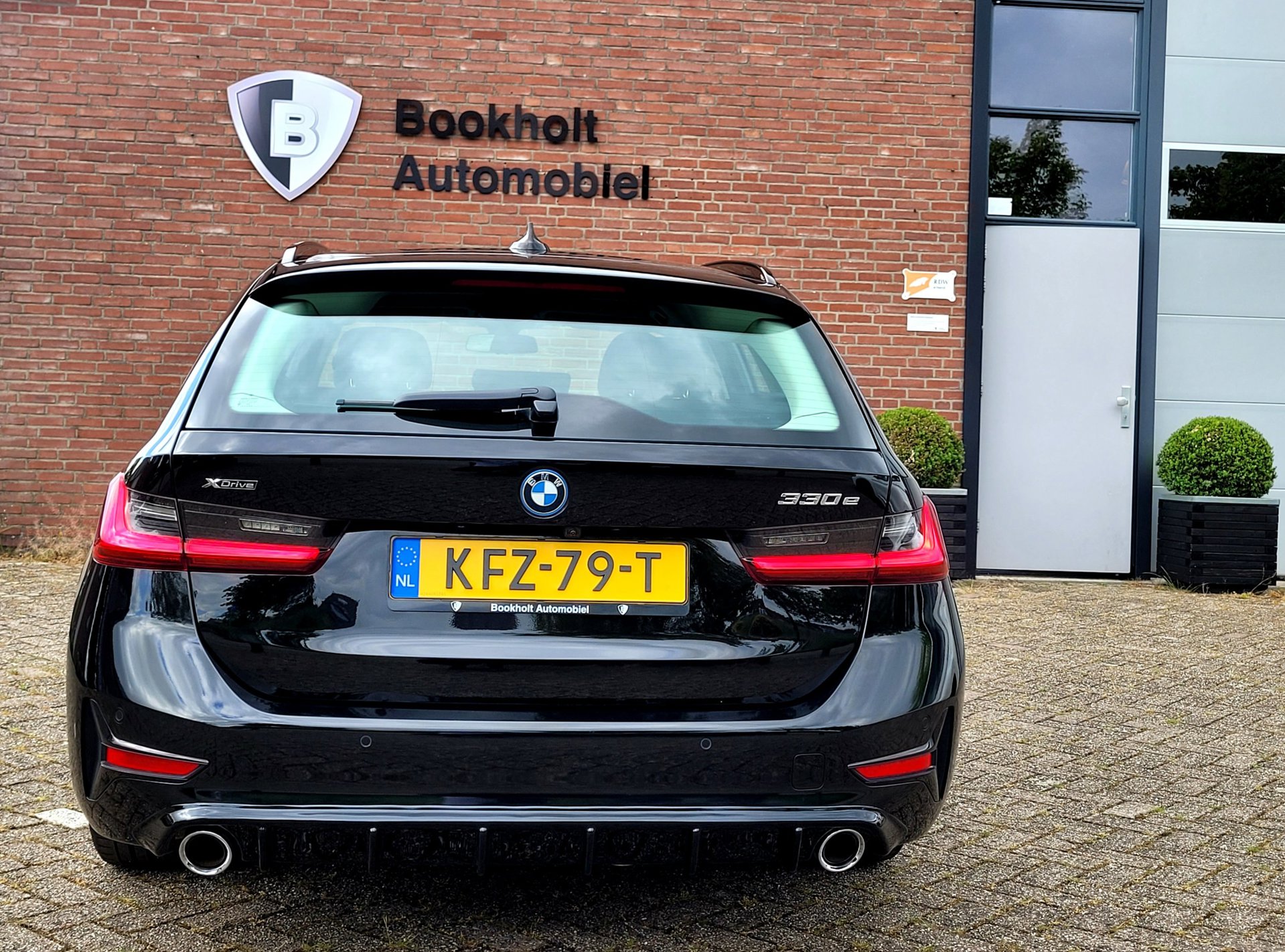 Foto van BMW 330e xDrive