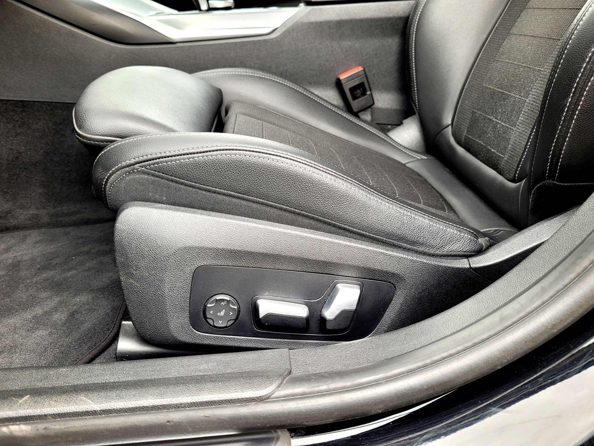 Foto van BMW 330e xDrive