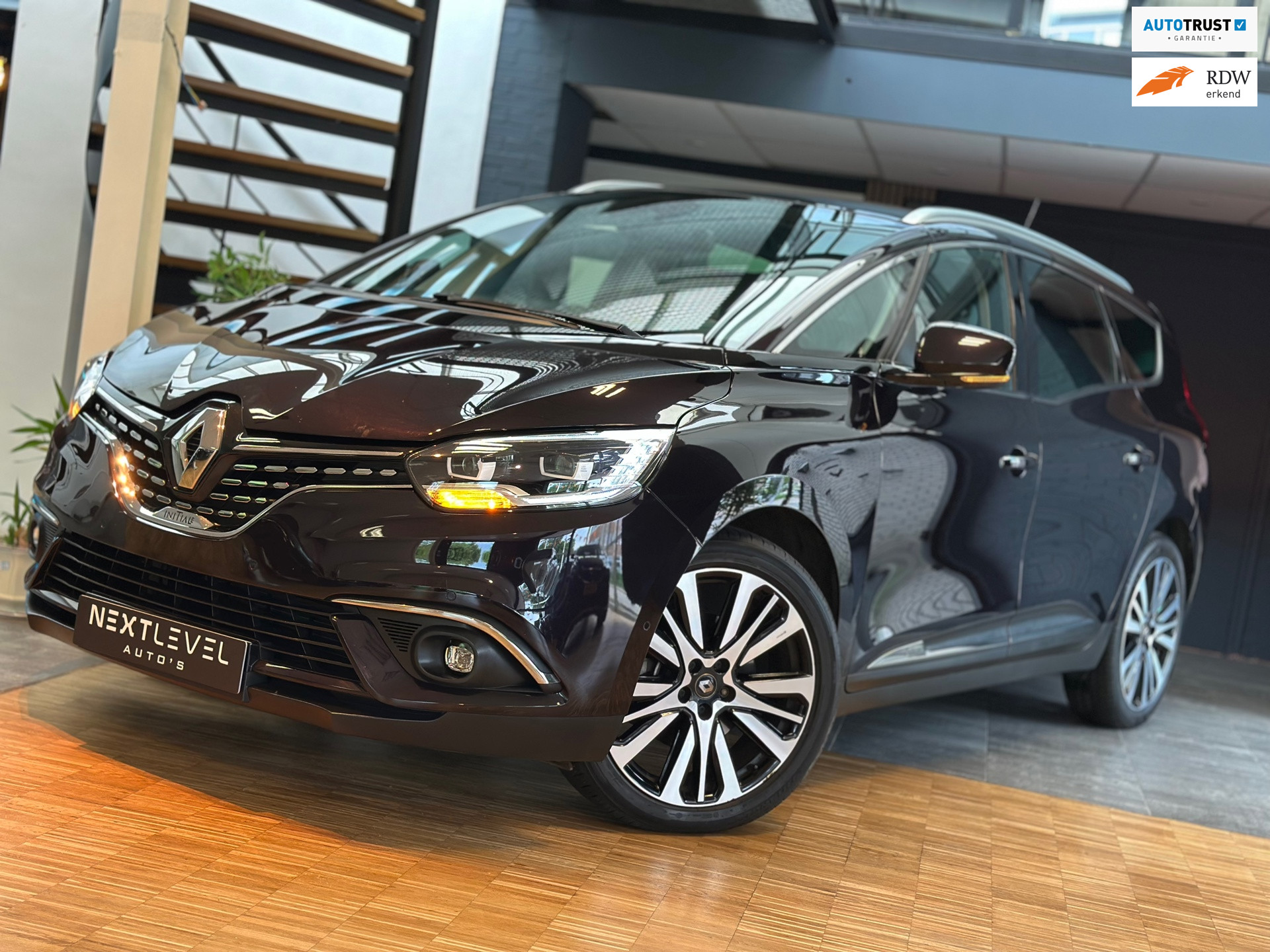 Foto van RENAULT SCENIC