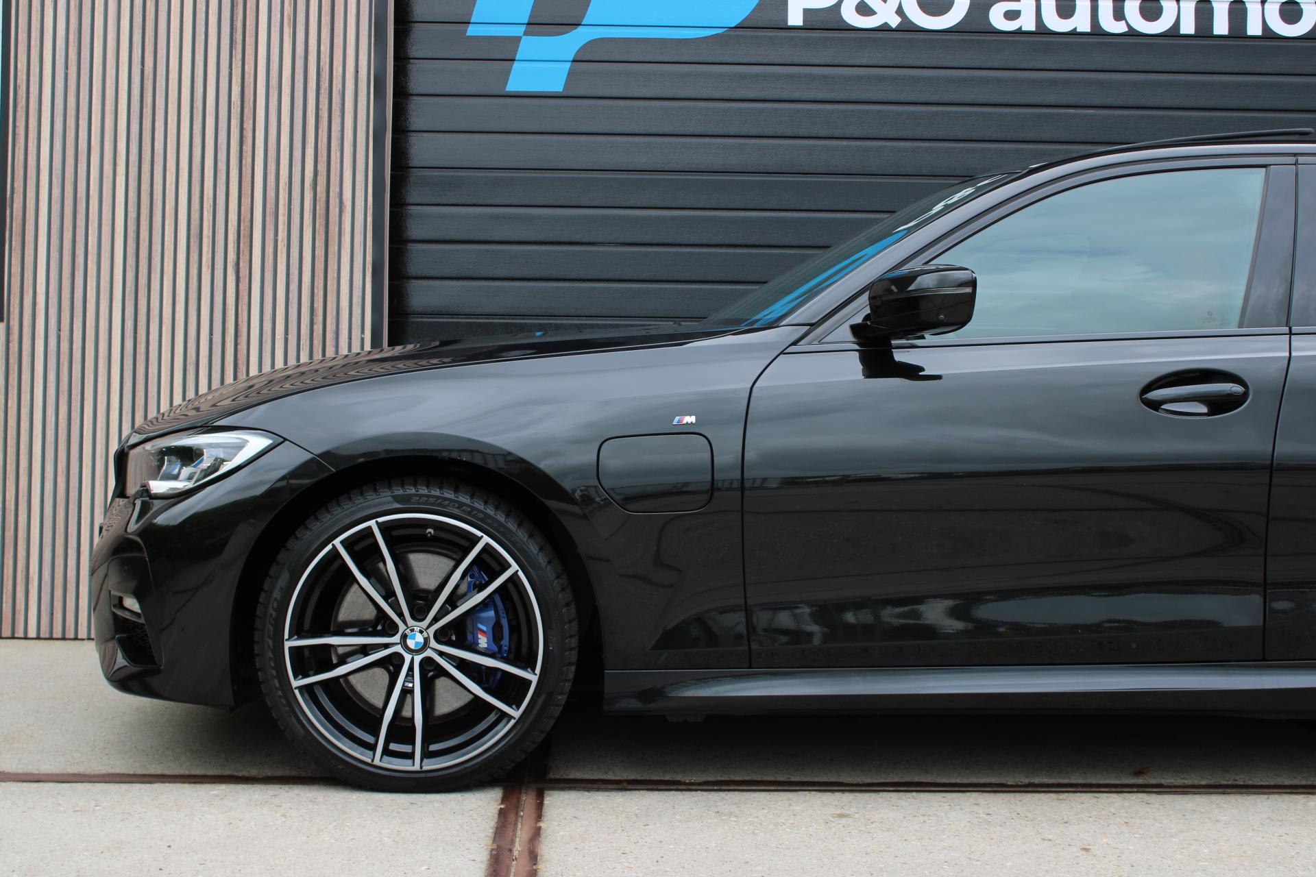 Foto van BMW 330e