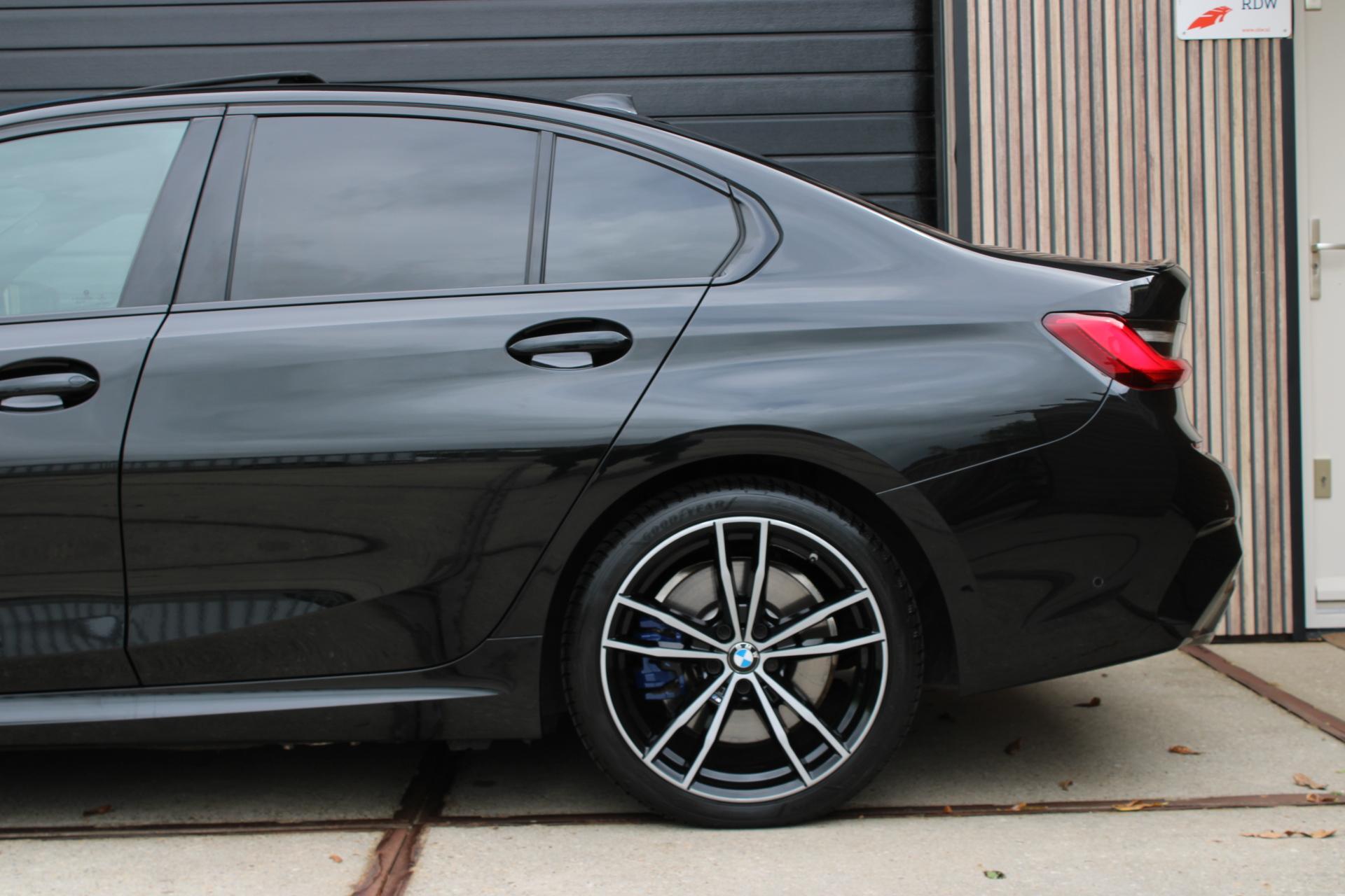 Foto van BMW 330e