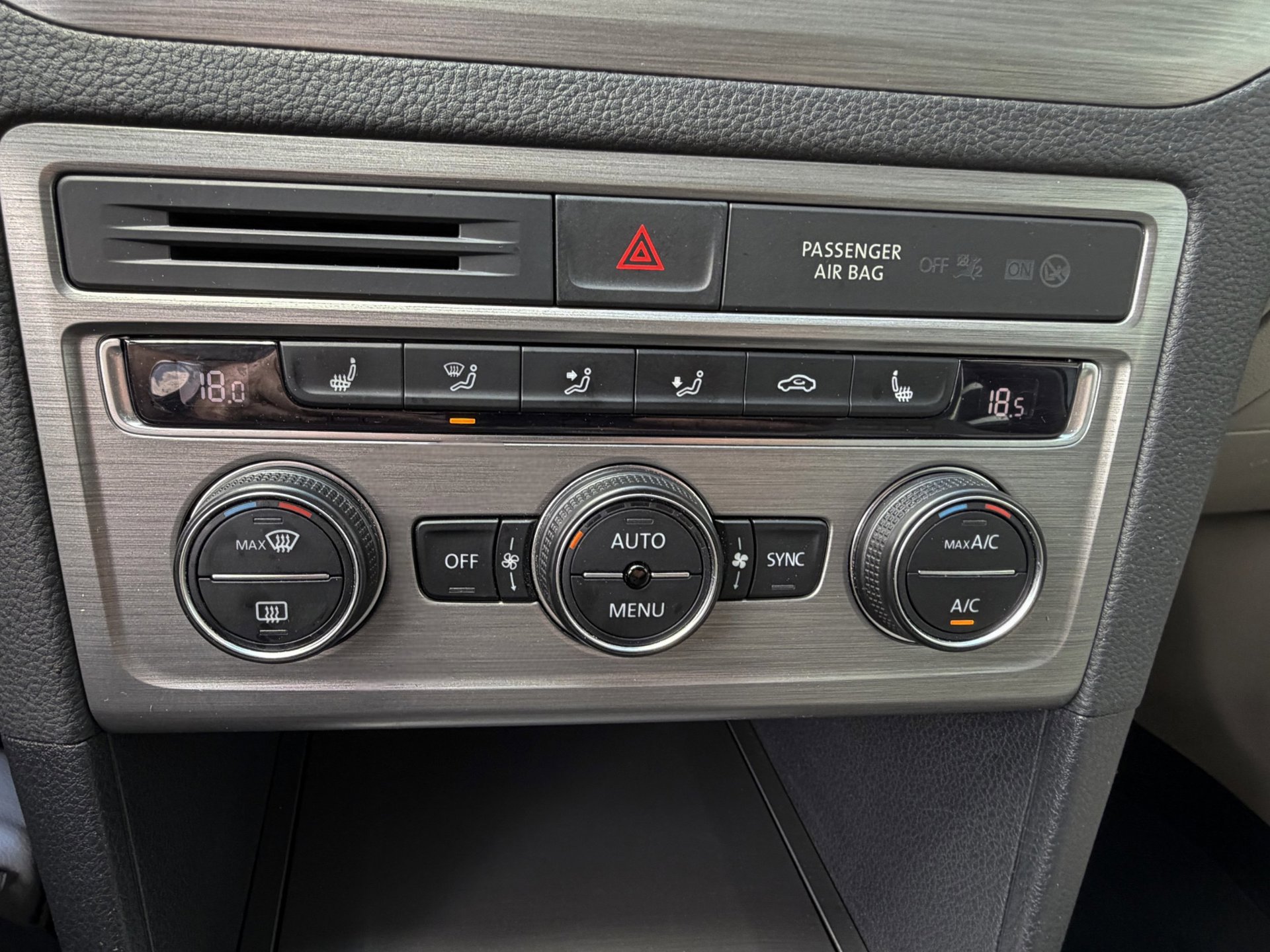 Foto van Volkswagen Golf Sportsvan