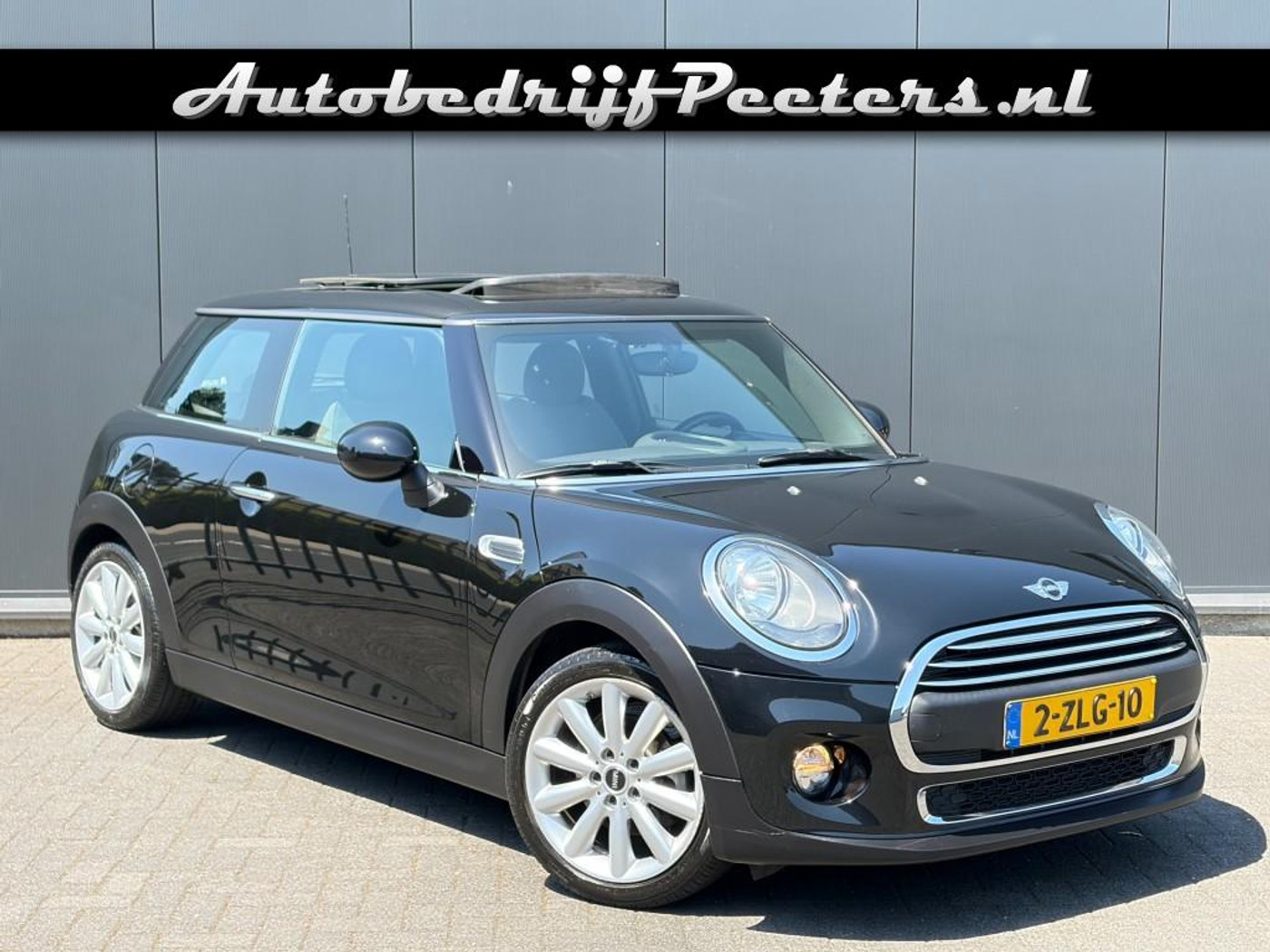 Foto van MINI ONE