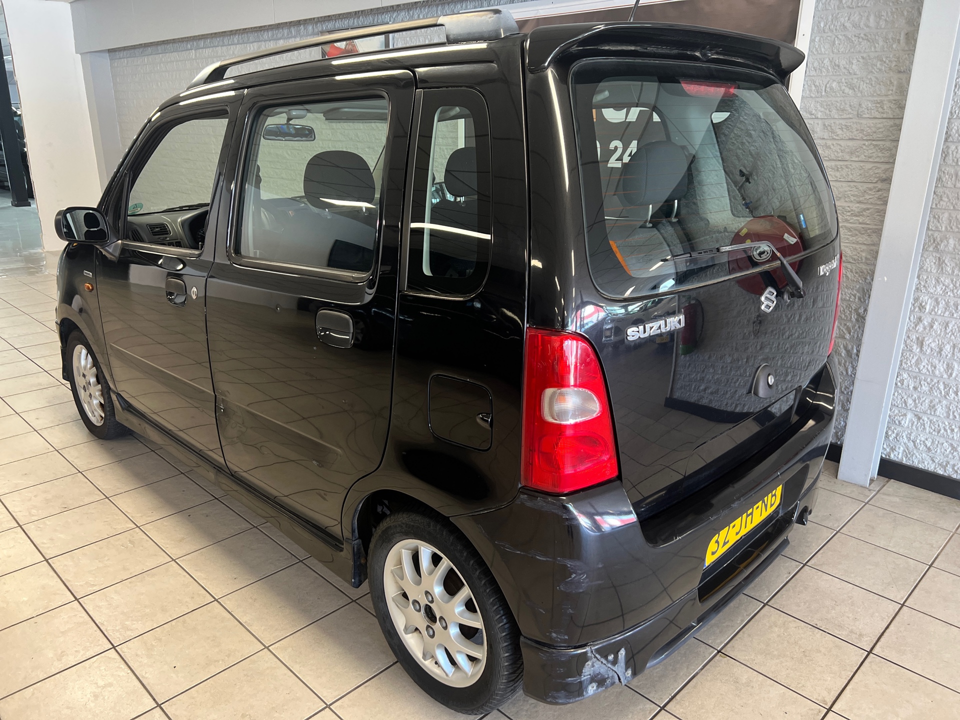 Foto van Suzuki Wagon R