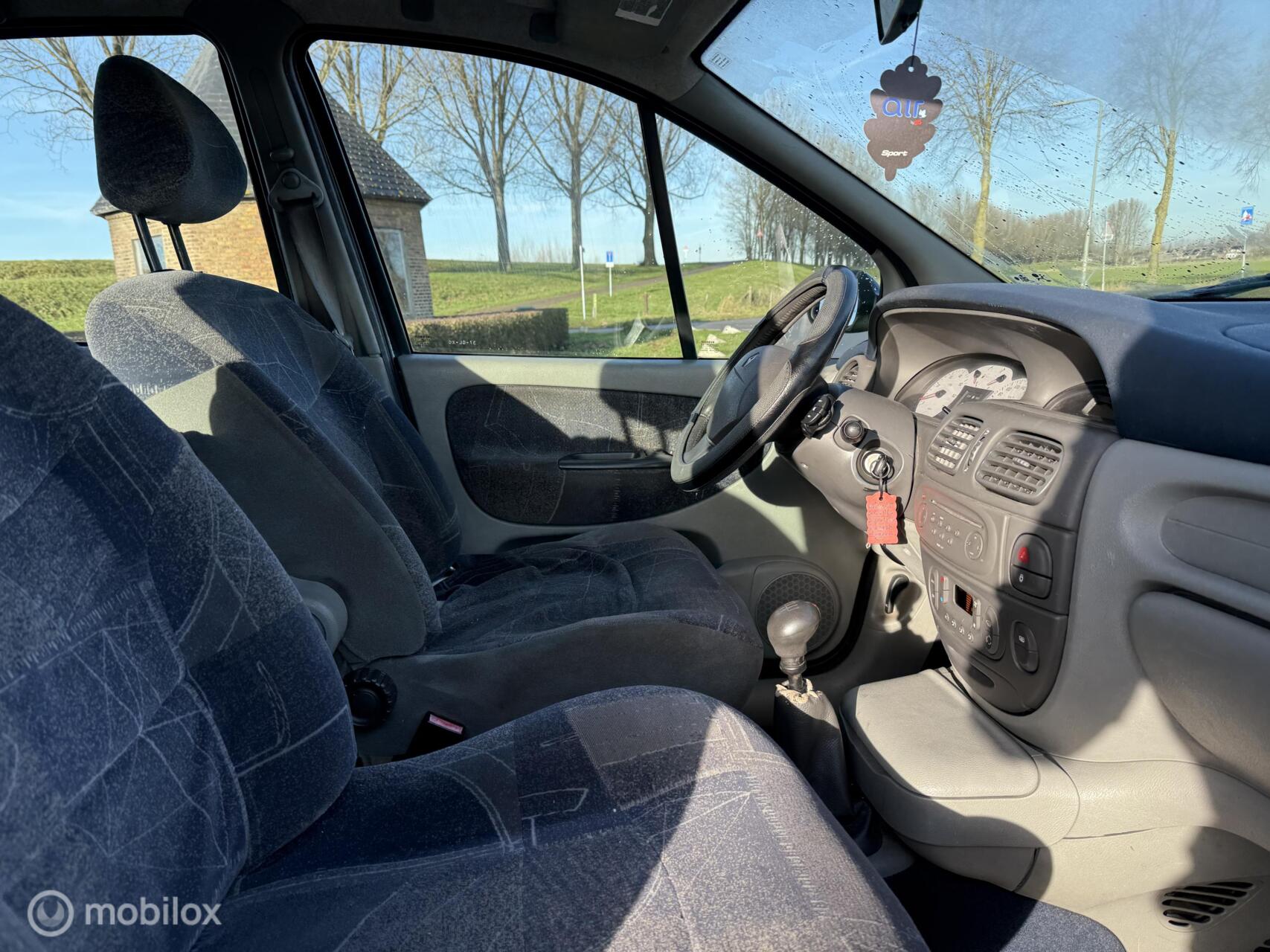 Foto van Renault Megane Scenic