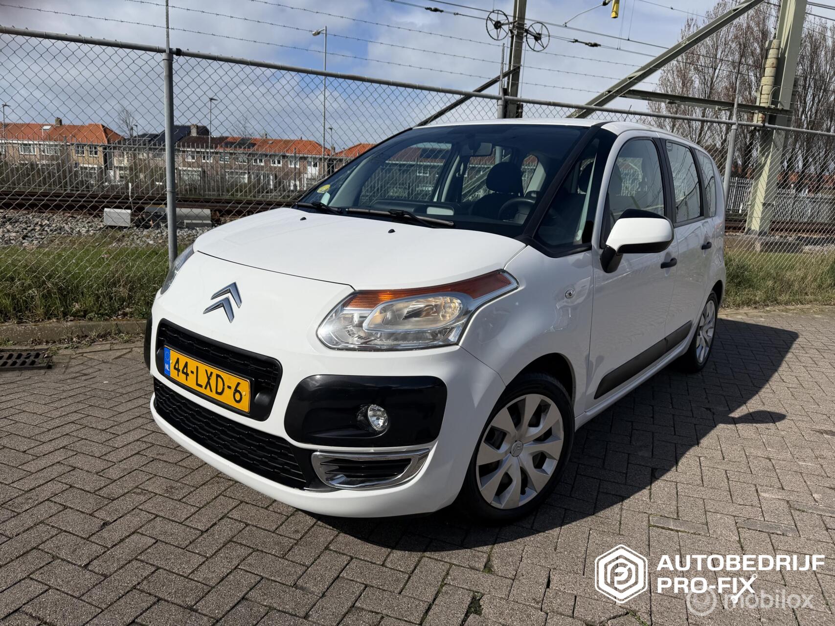Citroen C3 Picasso 1.4 VTi Aura 2010 - voorkant