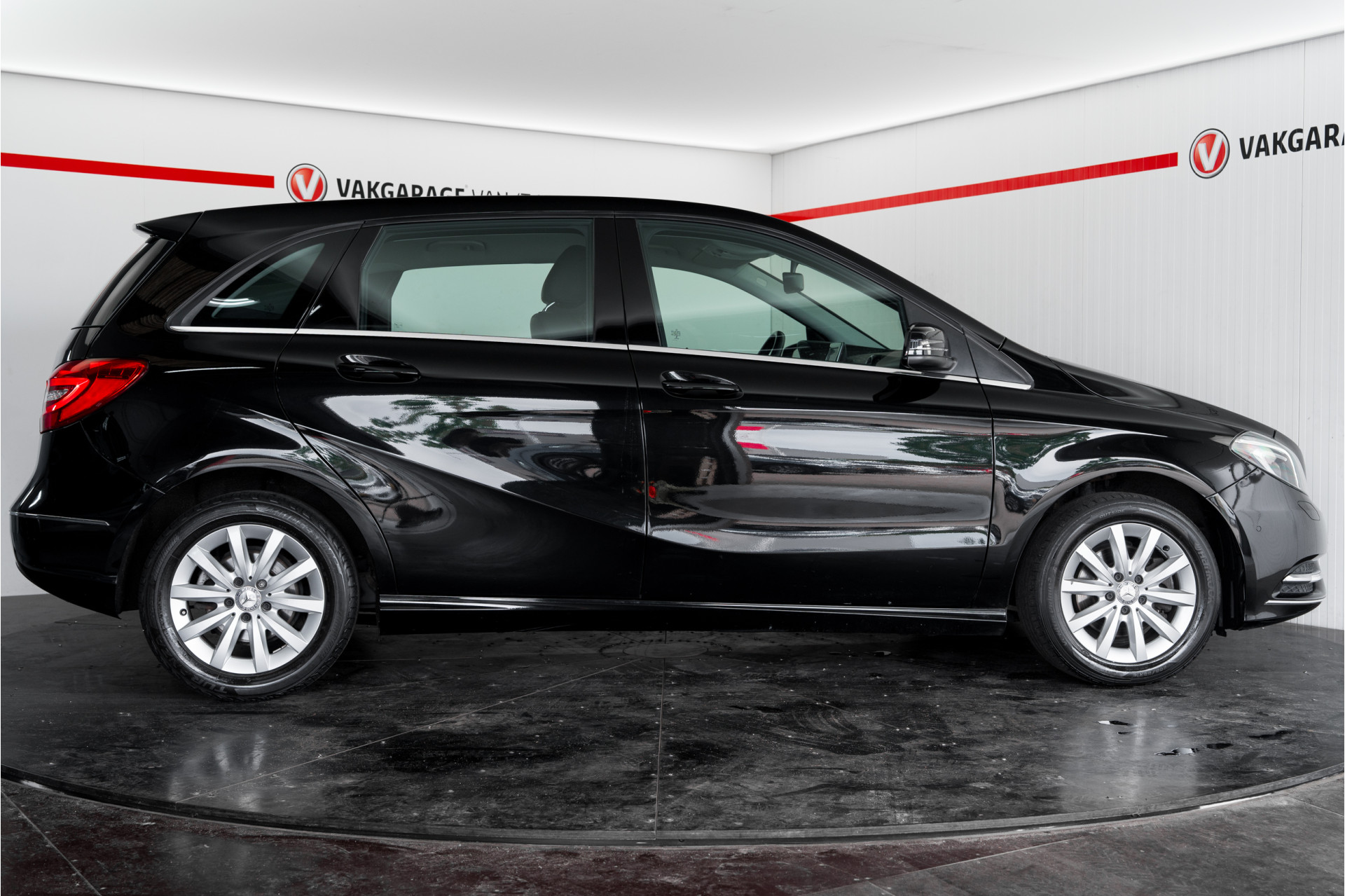 Foto van Mercedes-Benz B 200