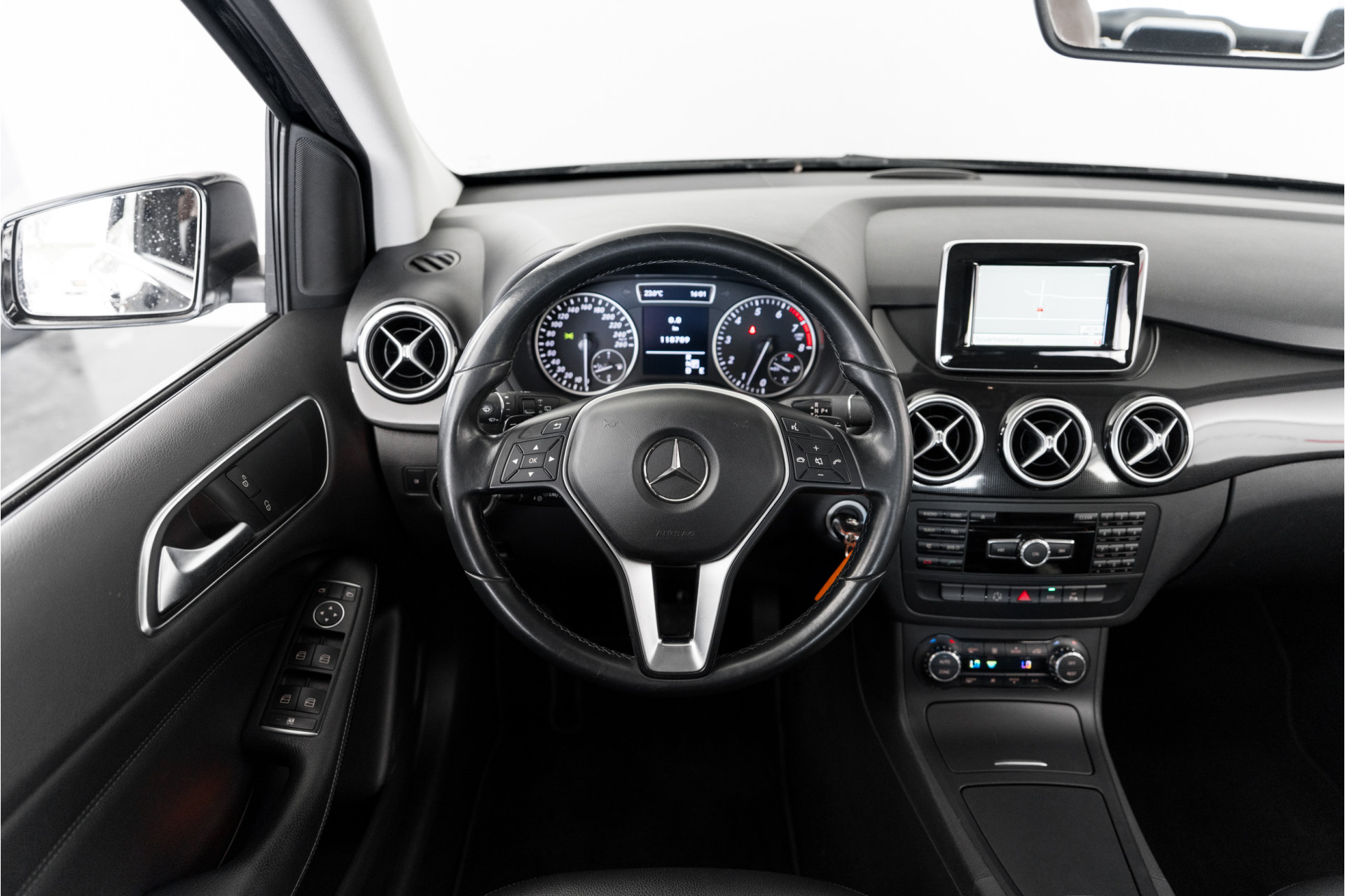 Foto van Mercedes-Benz B 200