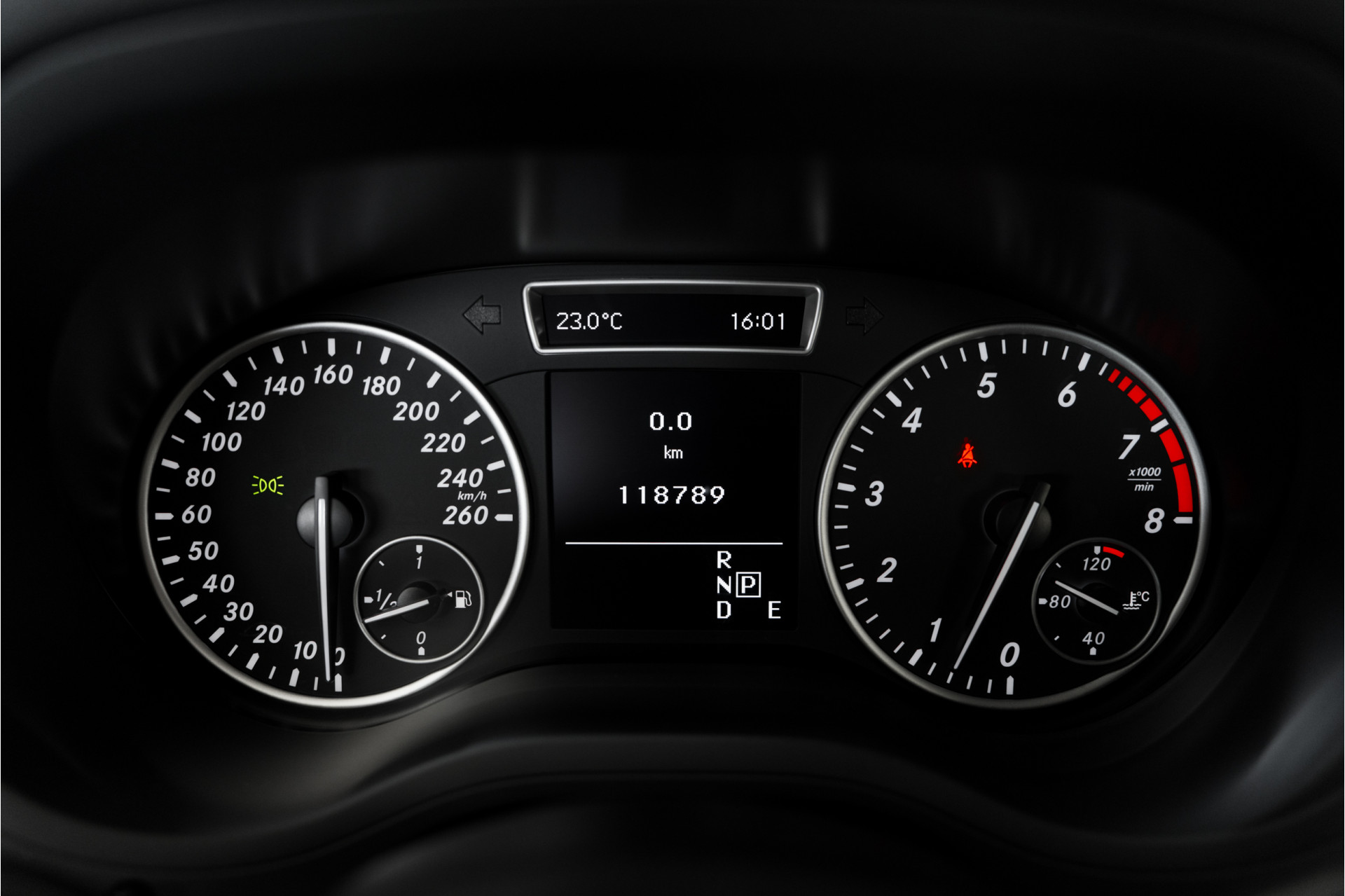 Foto van Mercedes-Benz B 200