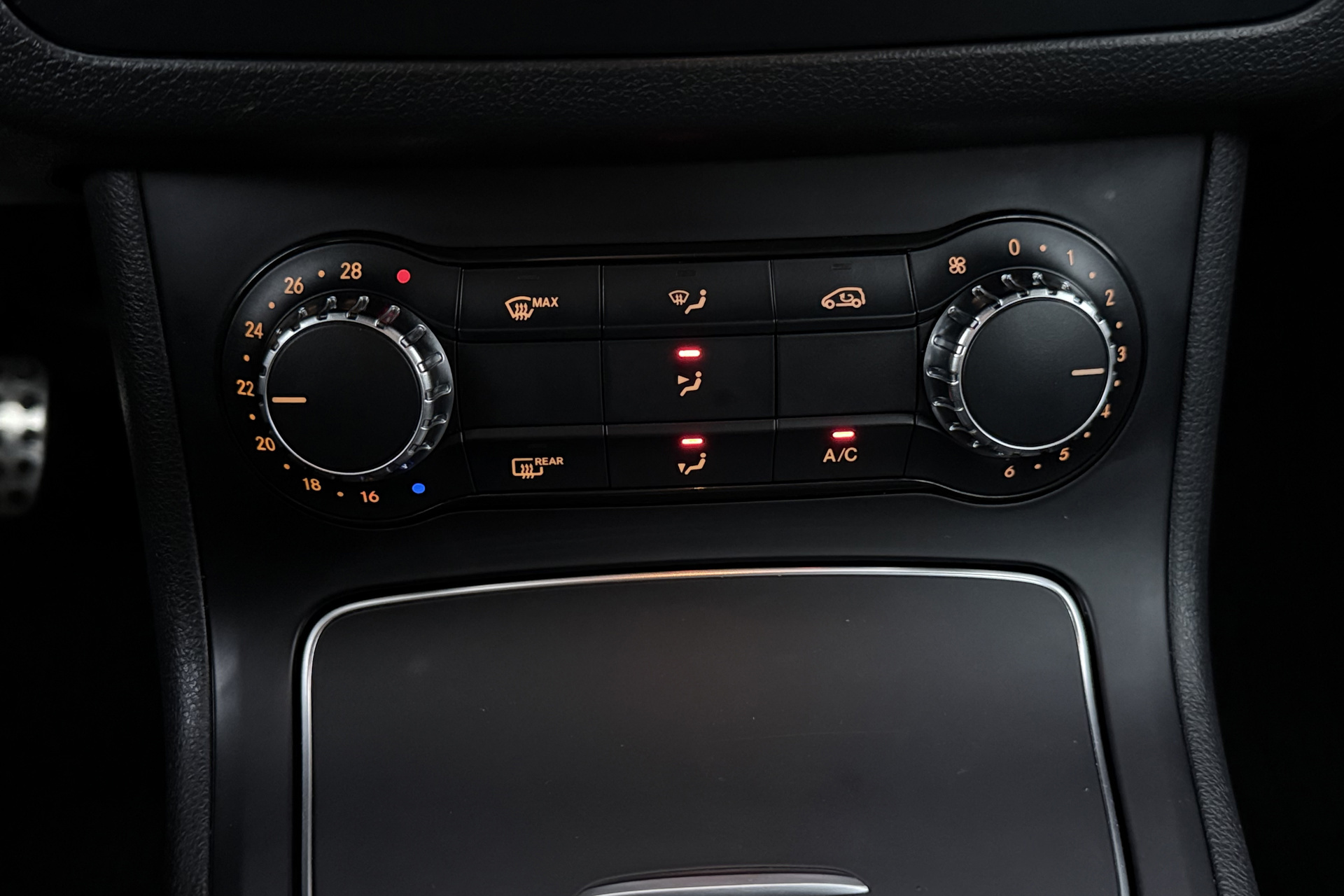 Foto van Mercedes-Benz B 180