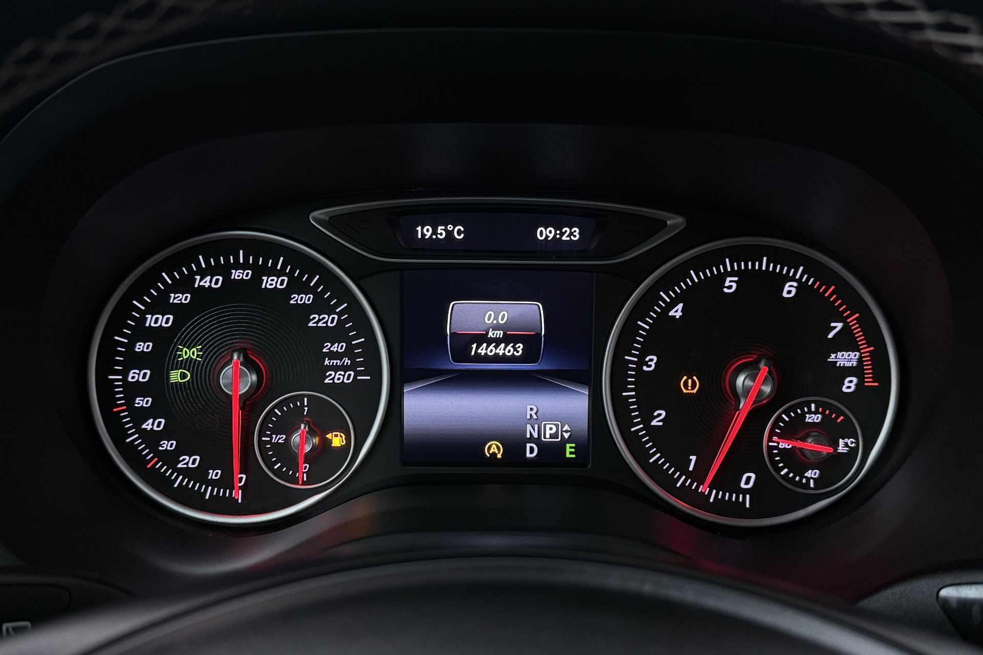 Foto van Mercedes-Benz B 180