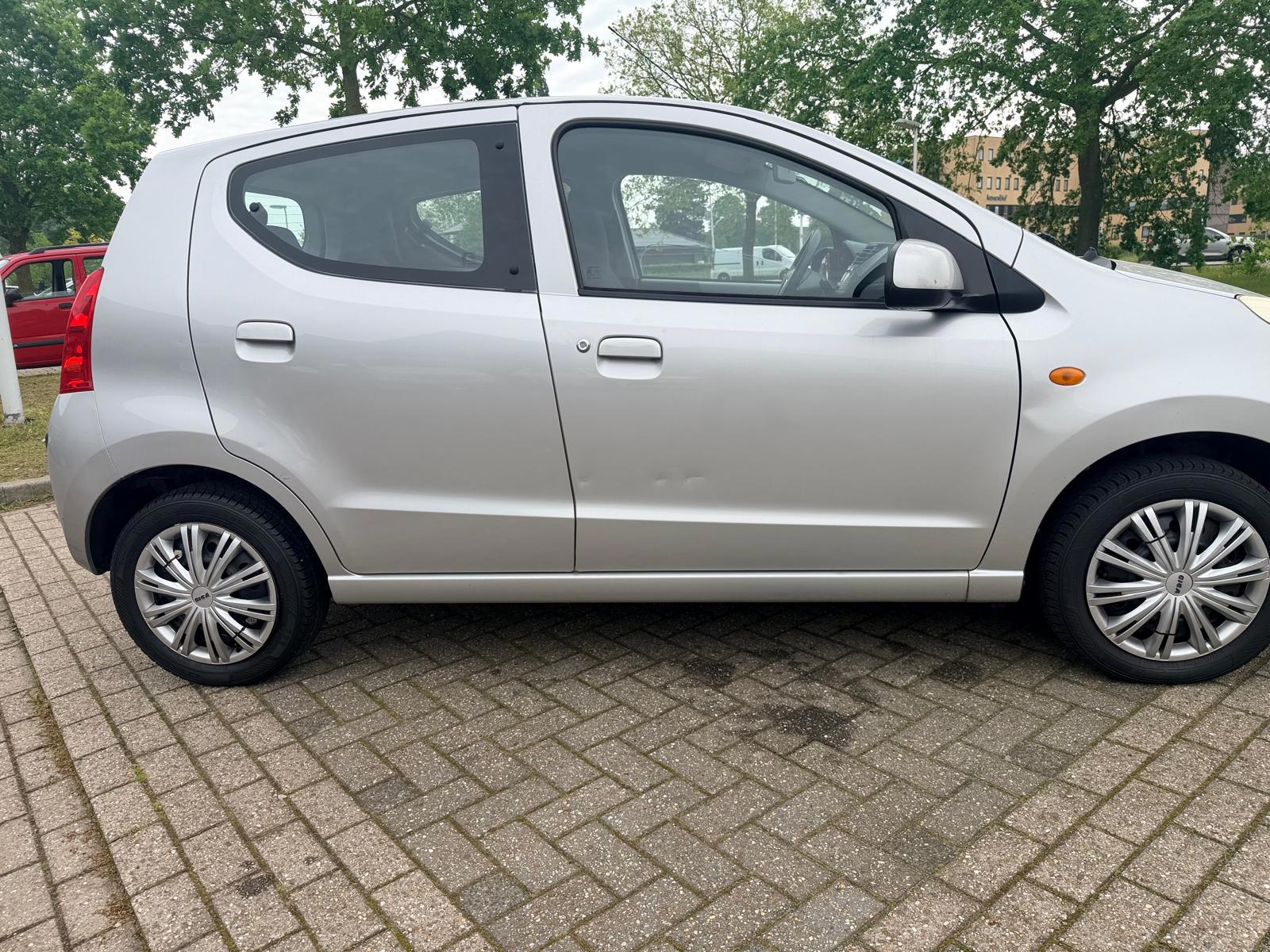 Foto van Nissan Pixo
