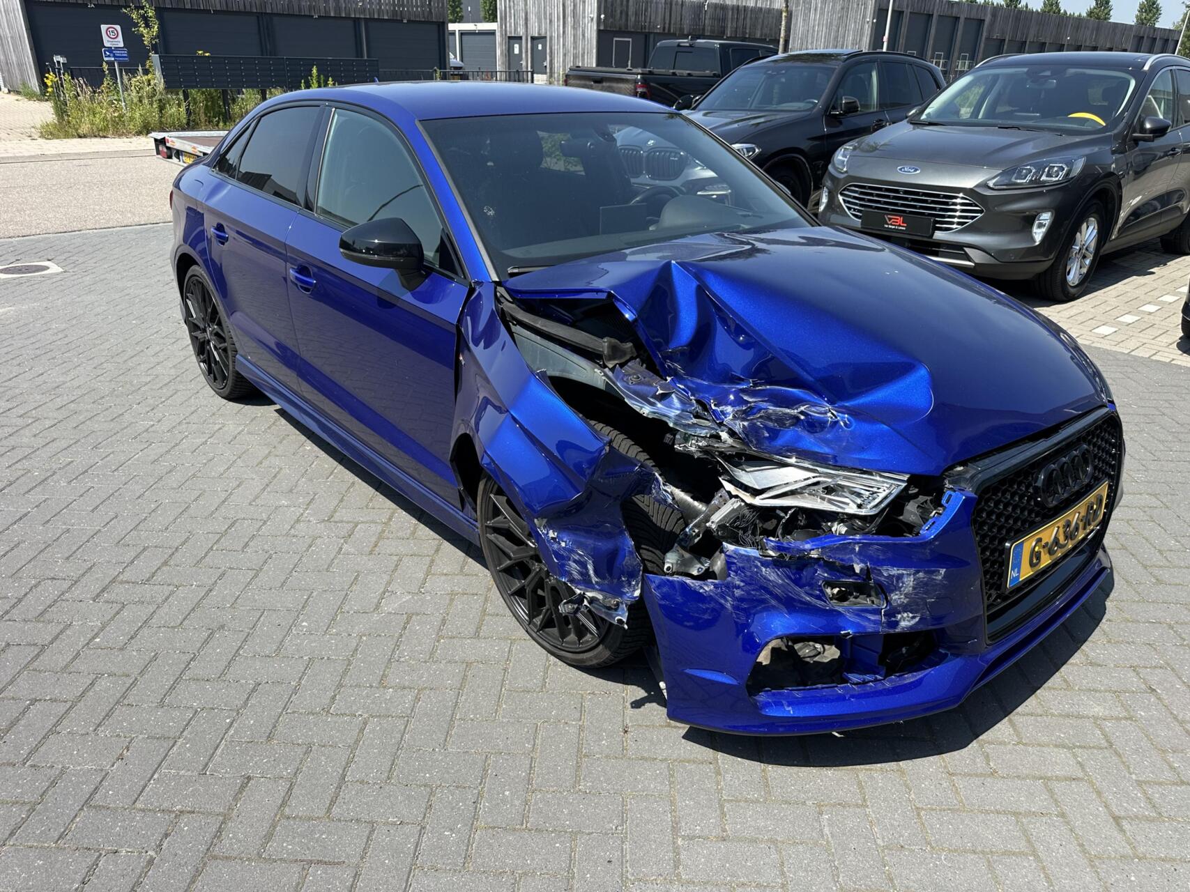 Audi A3 Limousine 1.4 TFSI S-Line Bang & Olufsen VOORSCHADE 2015 - voorkant