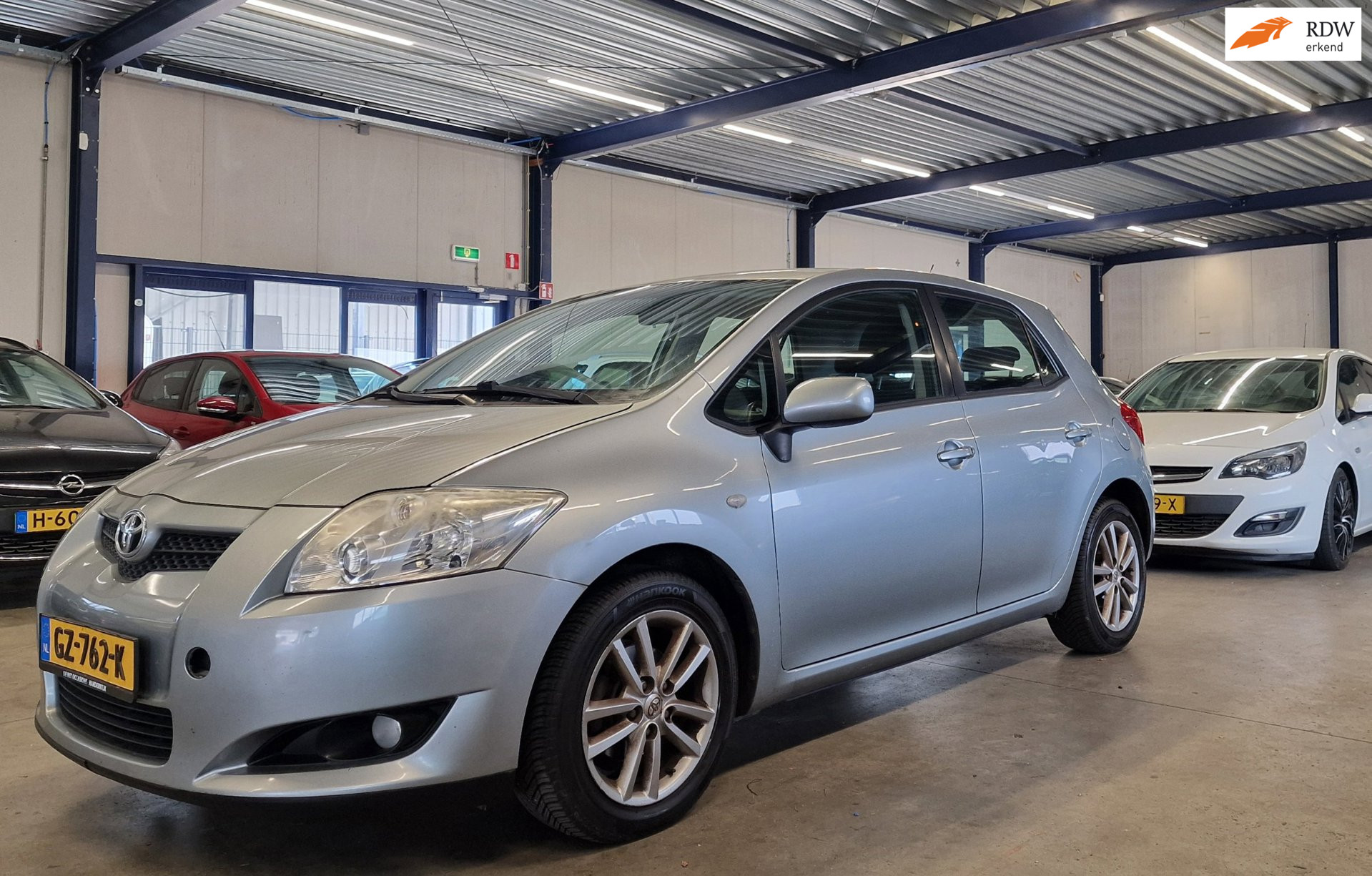 Toyota Toyota Auris 1.6-16V Sol AUTOMAAT PSENSOR AIRCO ELEC.PAKET 2008 - voorkant
