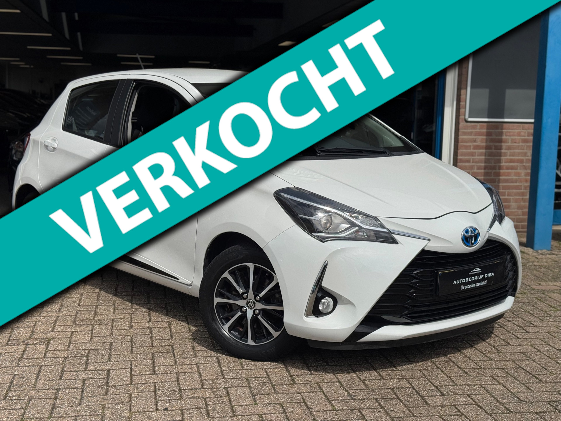 Toyota Toyota Yaris Hybrid 1.5 Hybrid Design Sport 2018 AUT NAVI AIRCO NAP 2018 - voorkant