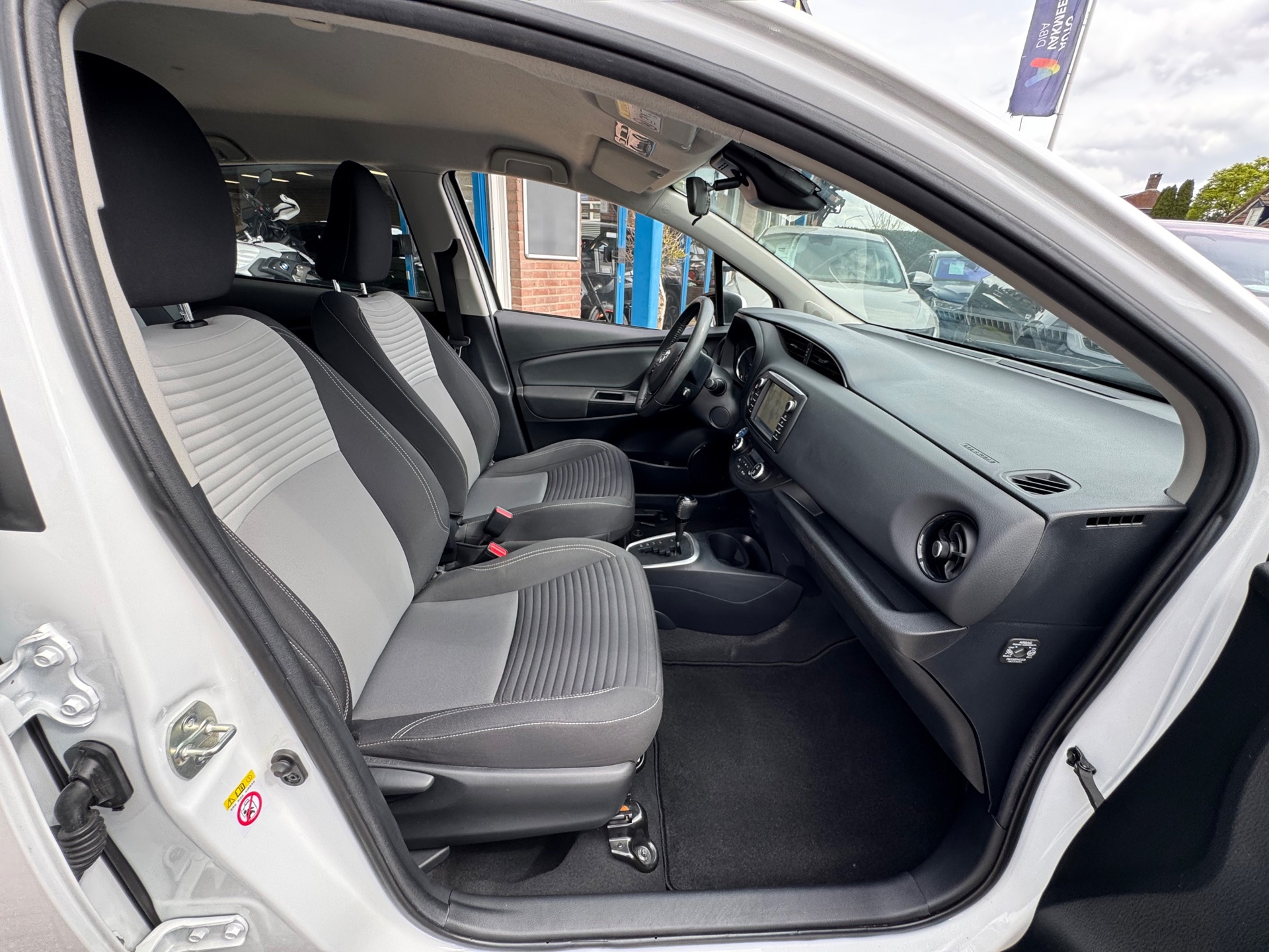 Foto van Toyota Toyota Yaris Hybrid