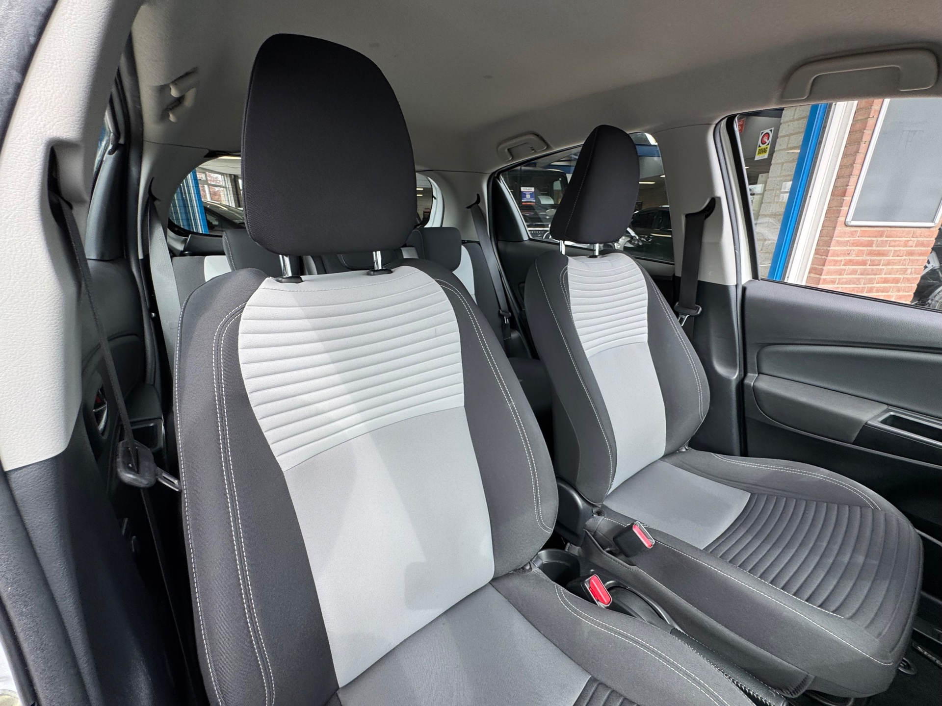Foto van Toyota Toyota Yaris Hybrid