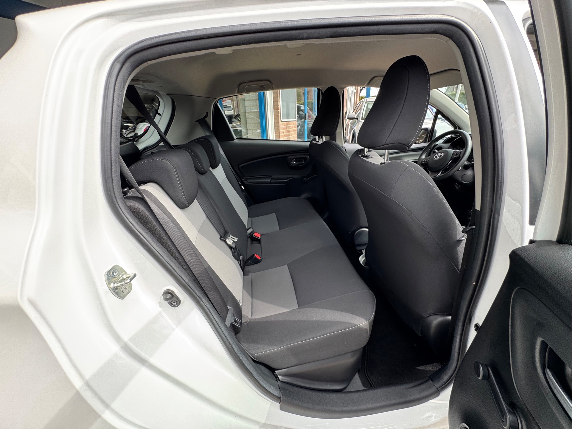 Foto van Toyota Toyota Yaris Hybrid