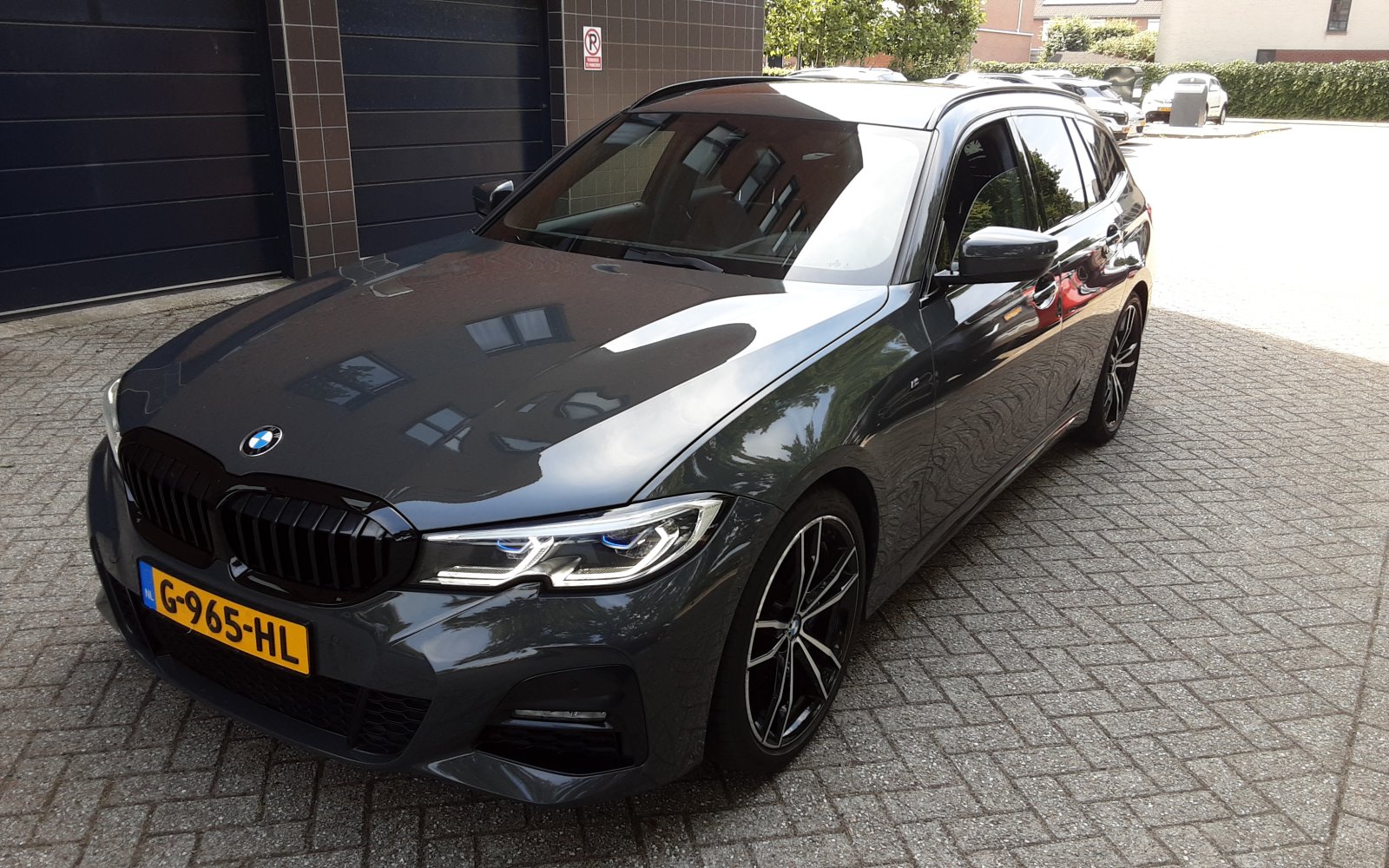 BMW 3-serie Touring 330i Int. H. Ex. Ed. 2019 - voorkant