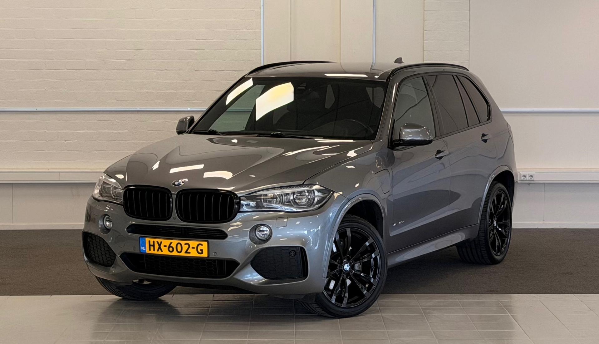 Foto van BMW X5 Xdrive40e