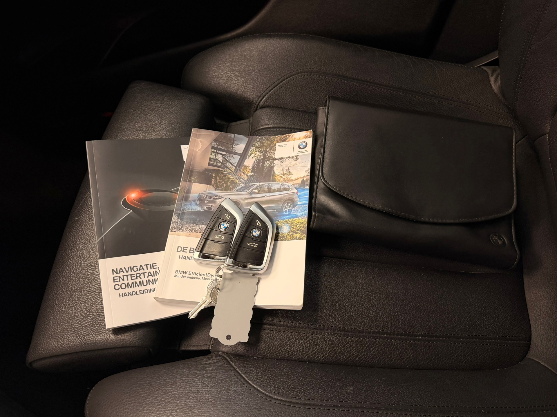 Foto van BMW X5 Xdrive40e