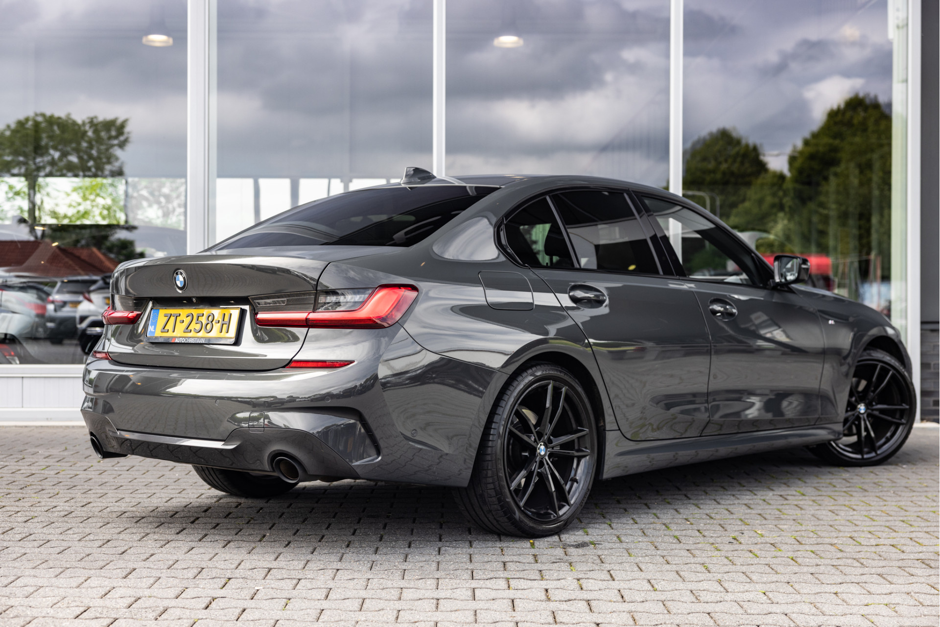 Foto van BMW 320i