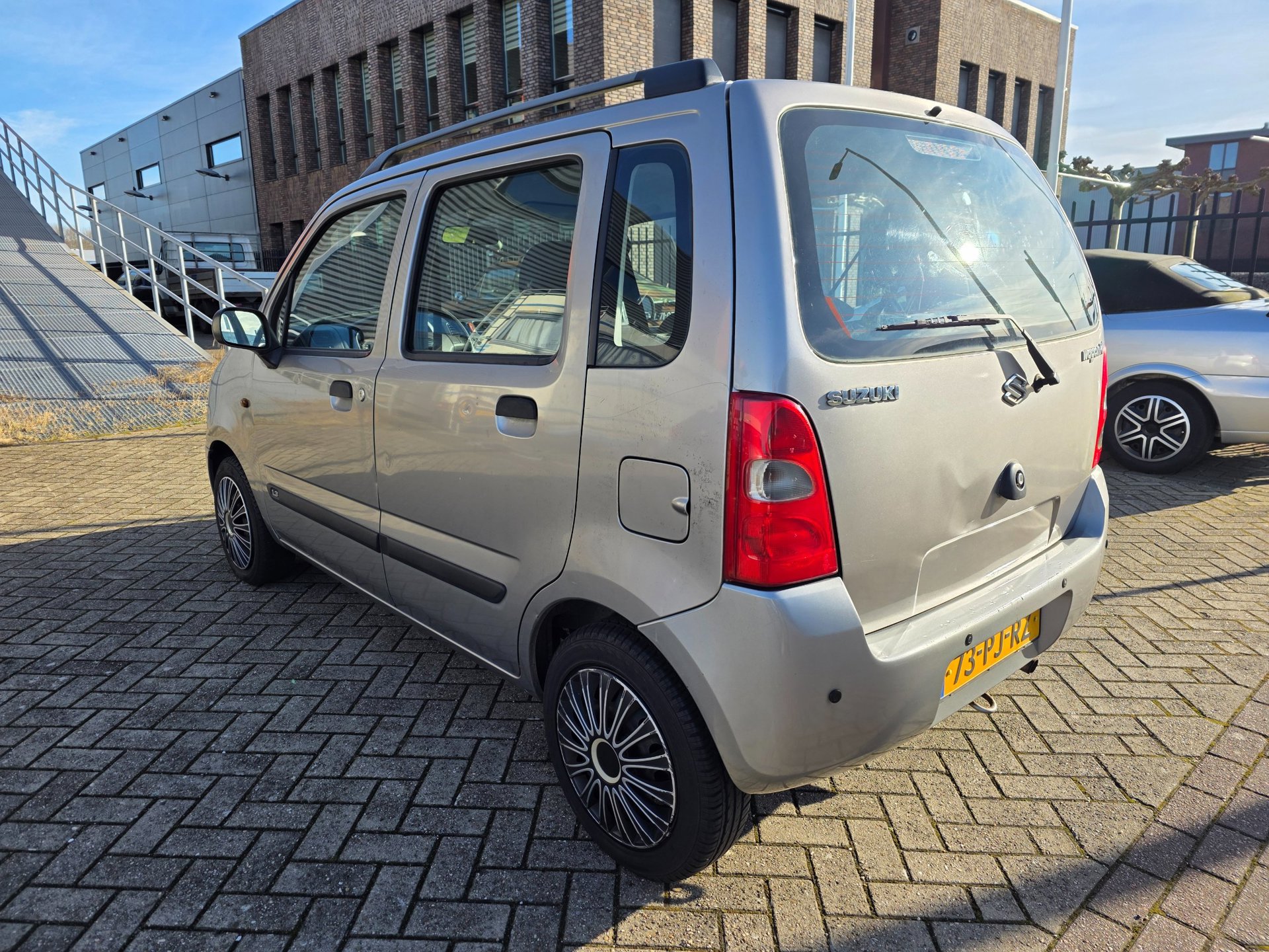 Foto van Suzuki Wagon R