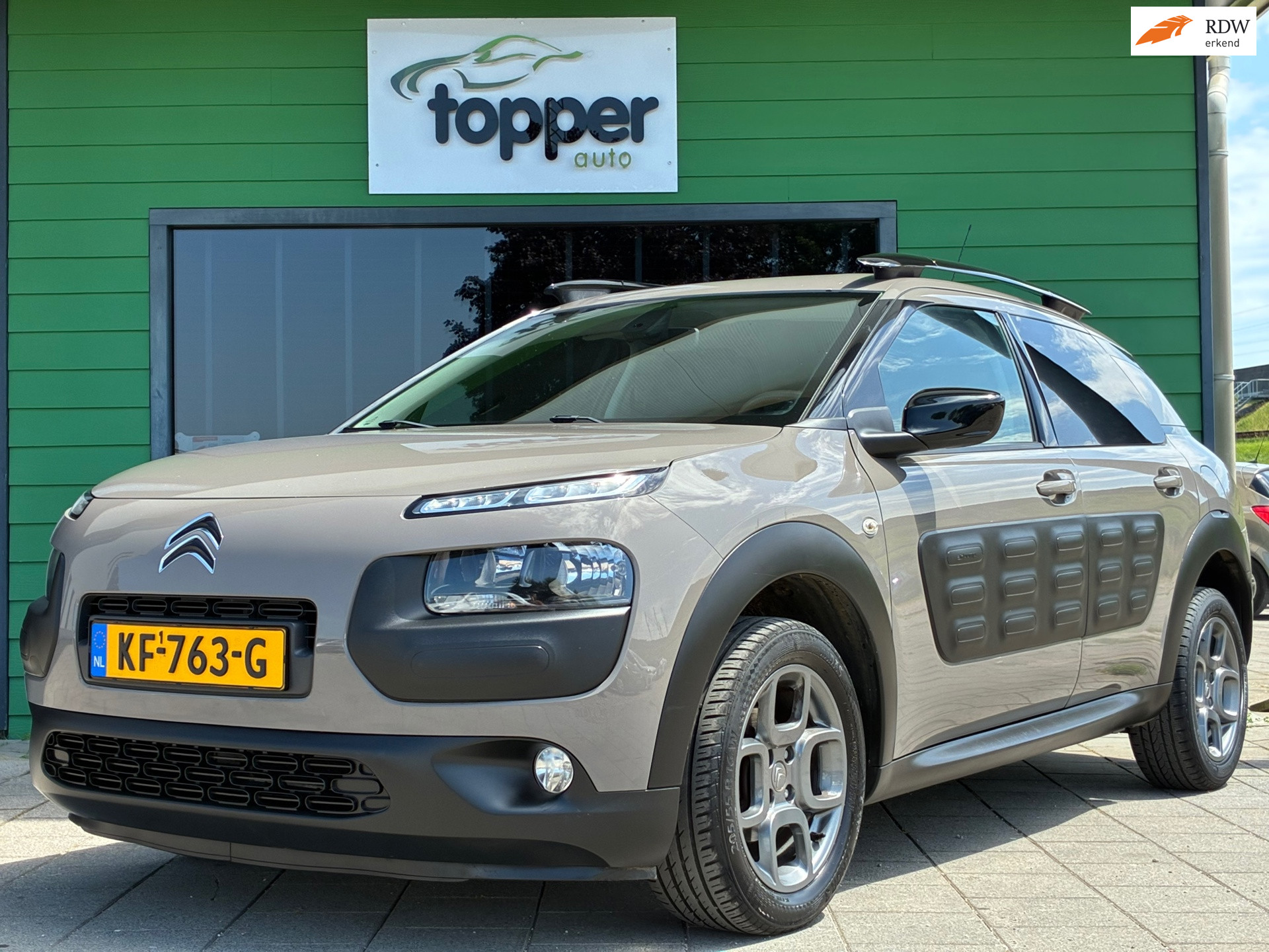 Citroen C4 Cactus 1.2 PureTech Shine|Automaat|Navigatie|Camera|CruiseControl|ClimateControl 2016 - voorkant