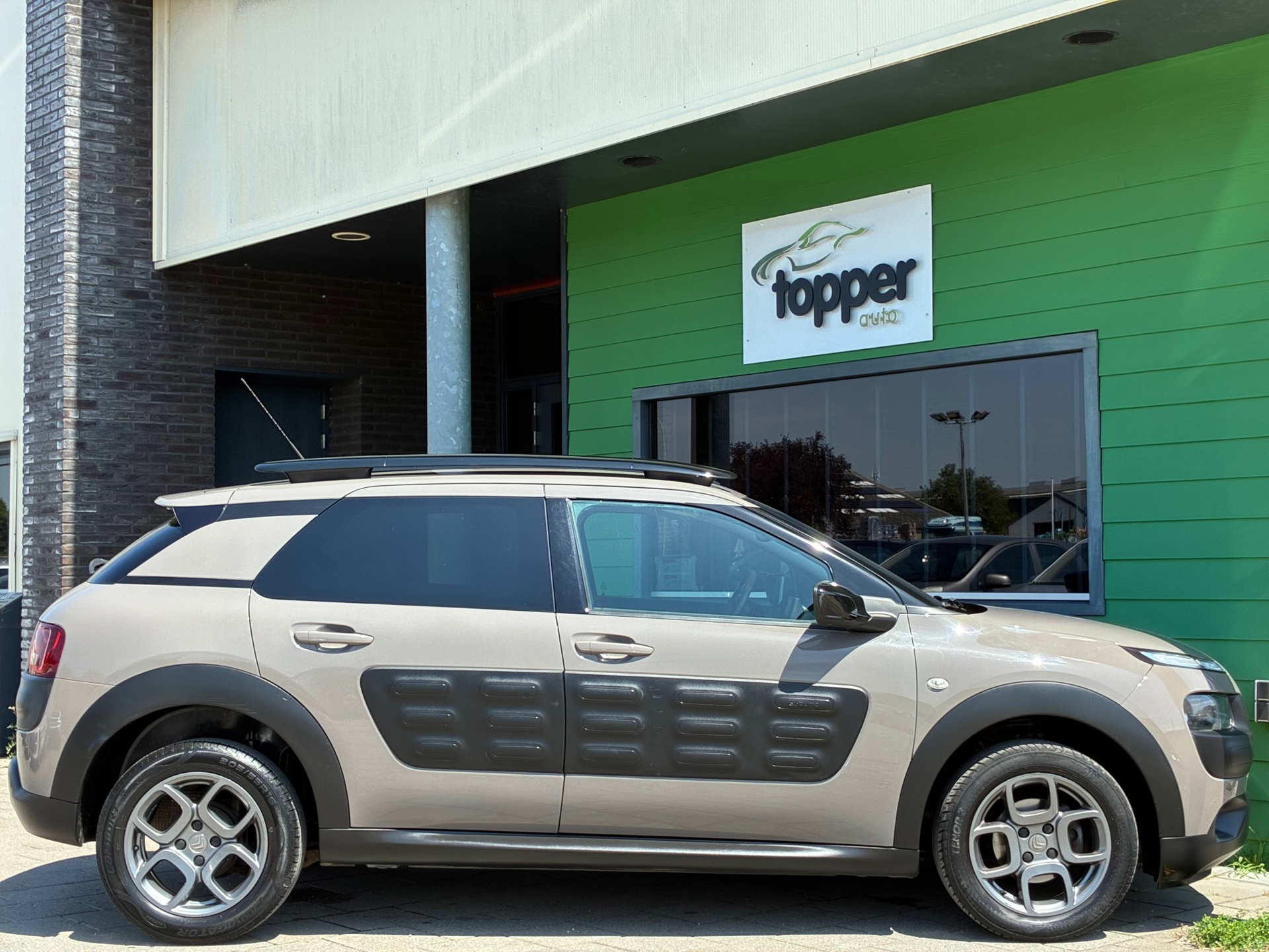 Foto van Citroen C4 Cactus
